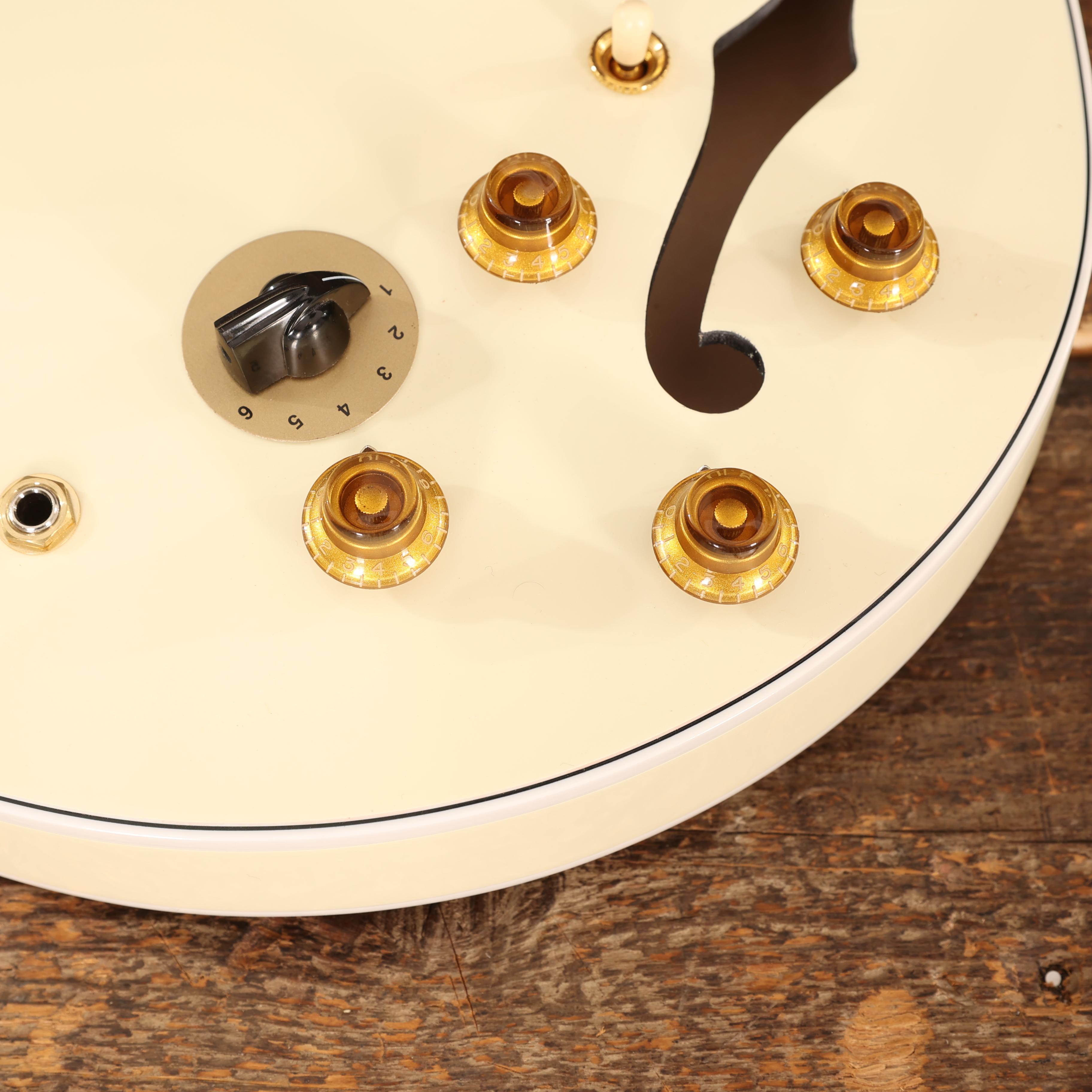 Gibson Custom Shop 1964 ES-345 Varitone VOS Semi-Hollow Electric Guitar in Classic White  - 150627 (10).JPG