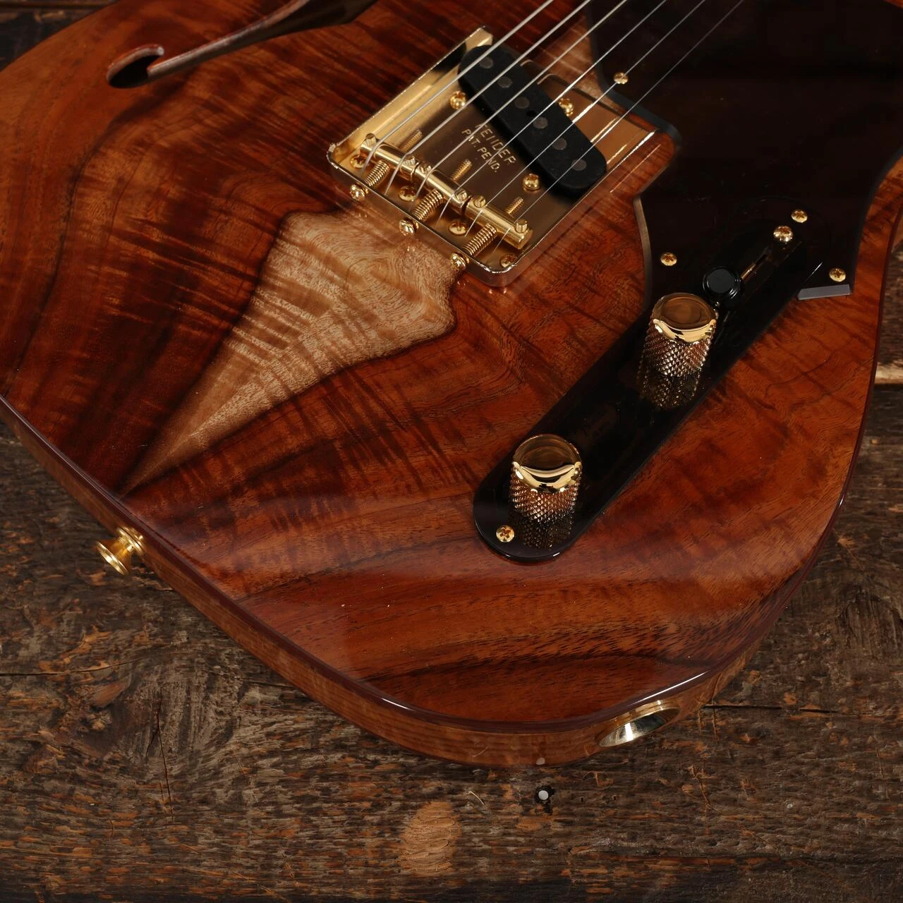 Fender Custom Shop Masterbuilt Austin MacNutt Koa Top Telecaster Thinline NOS Electric Guitar in Natural - AM0156 (11).JPG