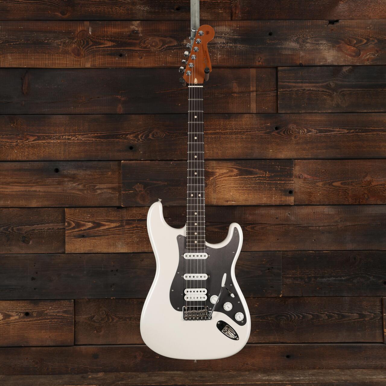 Fender Custom Shop ‘63 Stratocaster HSS NOS Electric Guitar in Pearl White - XN18356 (4).JPG