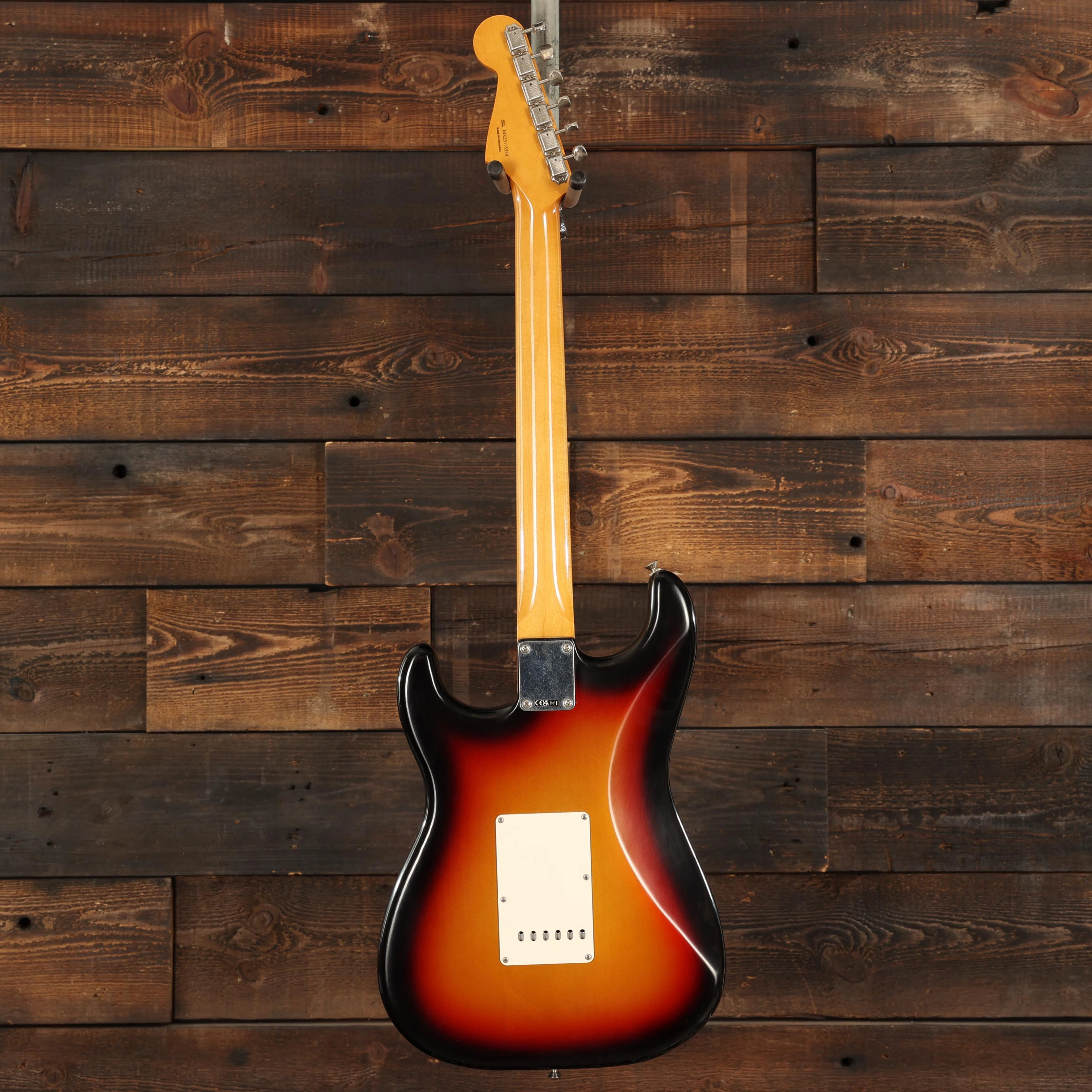 Fender Custom Spec Road Worn '60s Stratocaster in Three Colour Sunburst  - 0144070300 (4).jpg