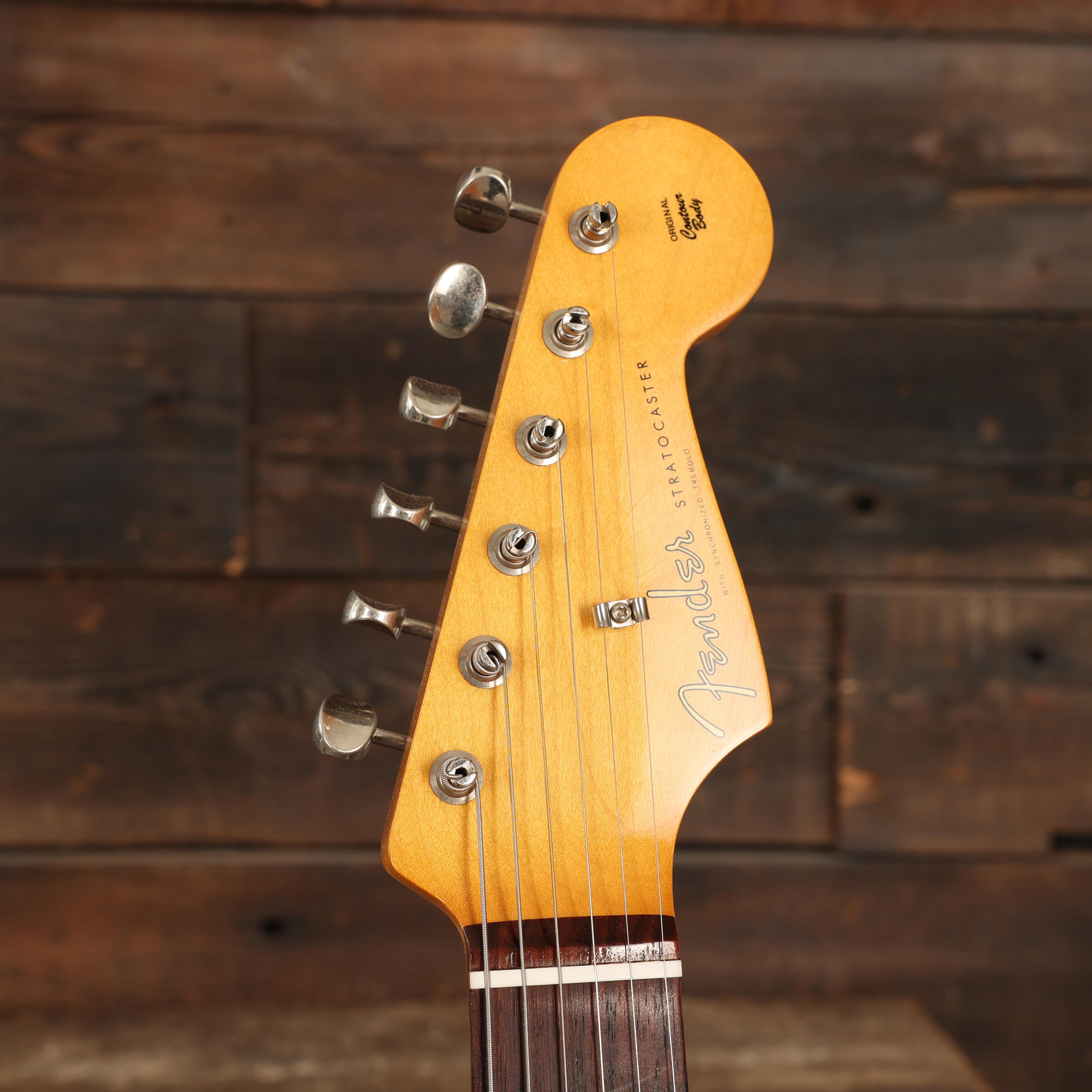 Fender Custom Spec Road Worn '60s Stratocaster in Three Colour Sunburst  - 0144070300 (6).jpg