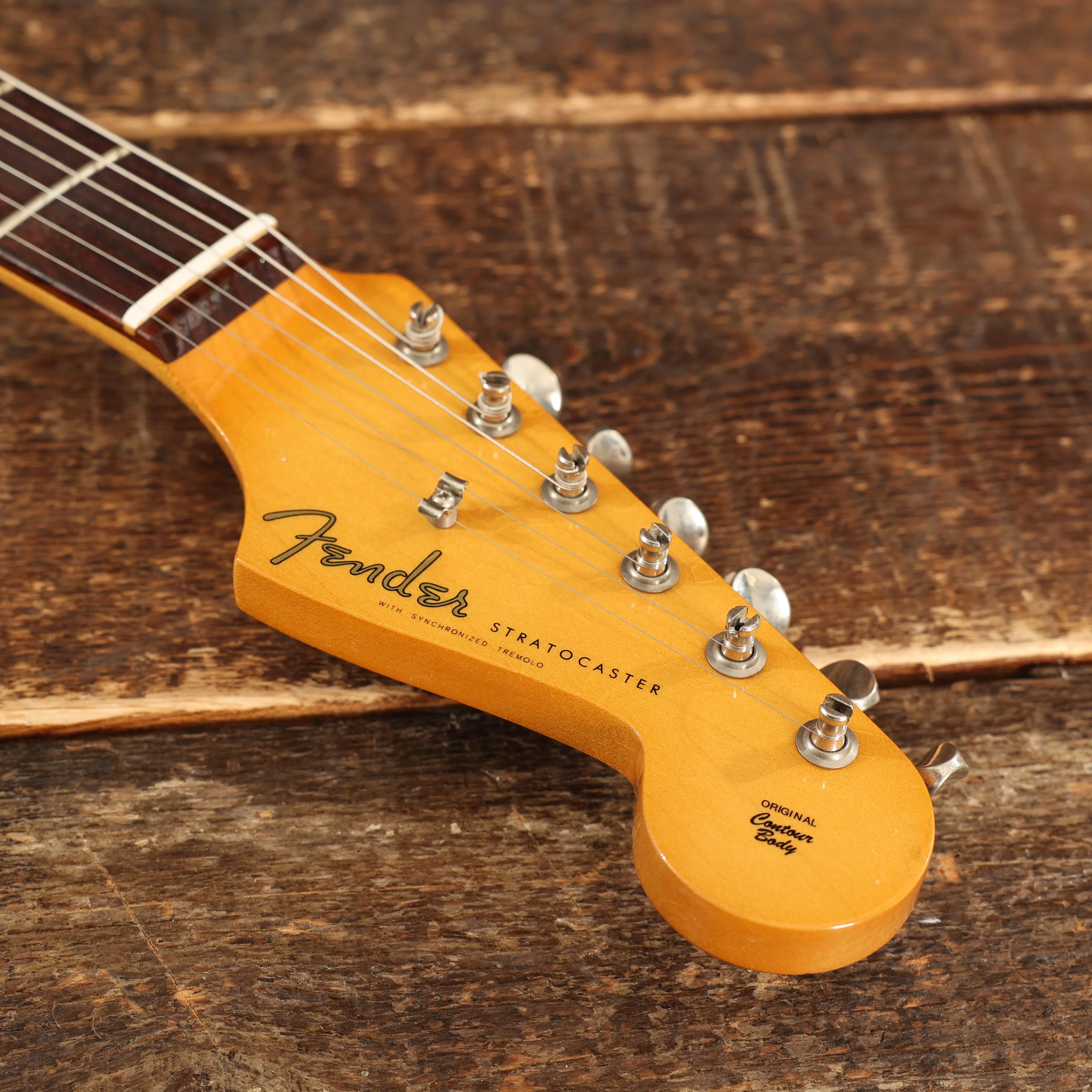 Fender Custom Spec Road Worn '60s Stratocaster in Three Colour Sunburst  - 0144070300 (13).jpg