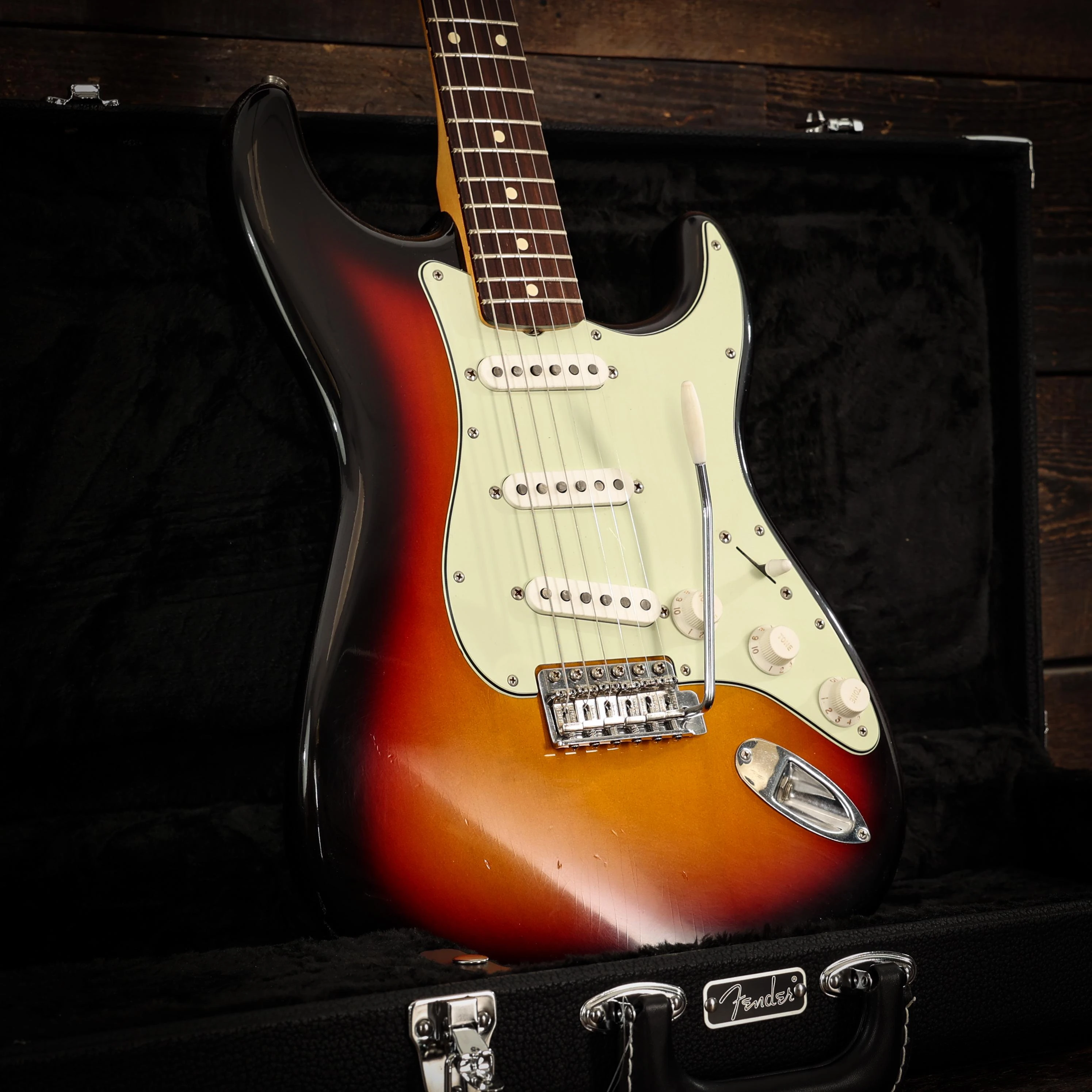 Fender Custom Spec Road Worn '60s Stratocaster in Three Colour Sunburst  - 0144070300 (16).jpg