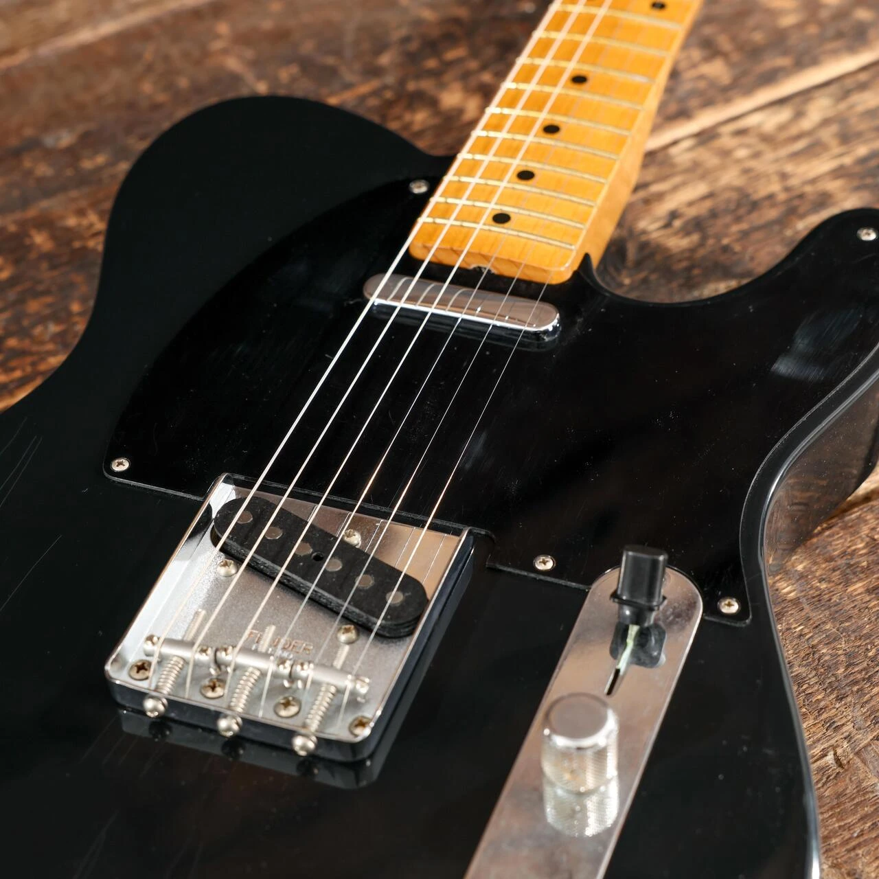 Fender Custom Spec Road Worn '60s Double Esquire in Black - 0149152306 (6).jpg