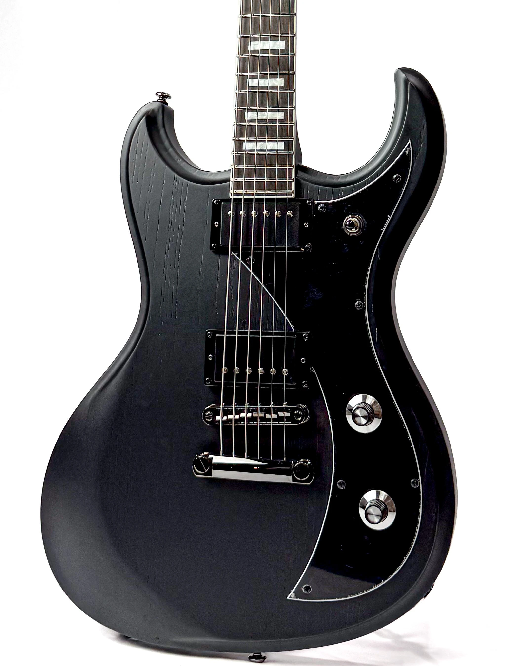 Dunable Gnarwhal DE Baritone Electric Guitar in Matte Black - GNB-MB-Angle.jpg