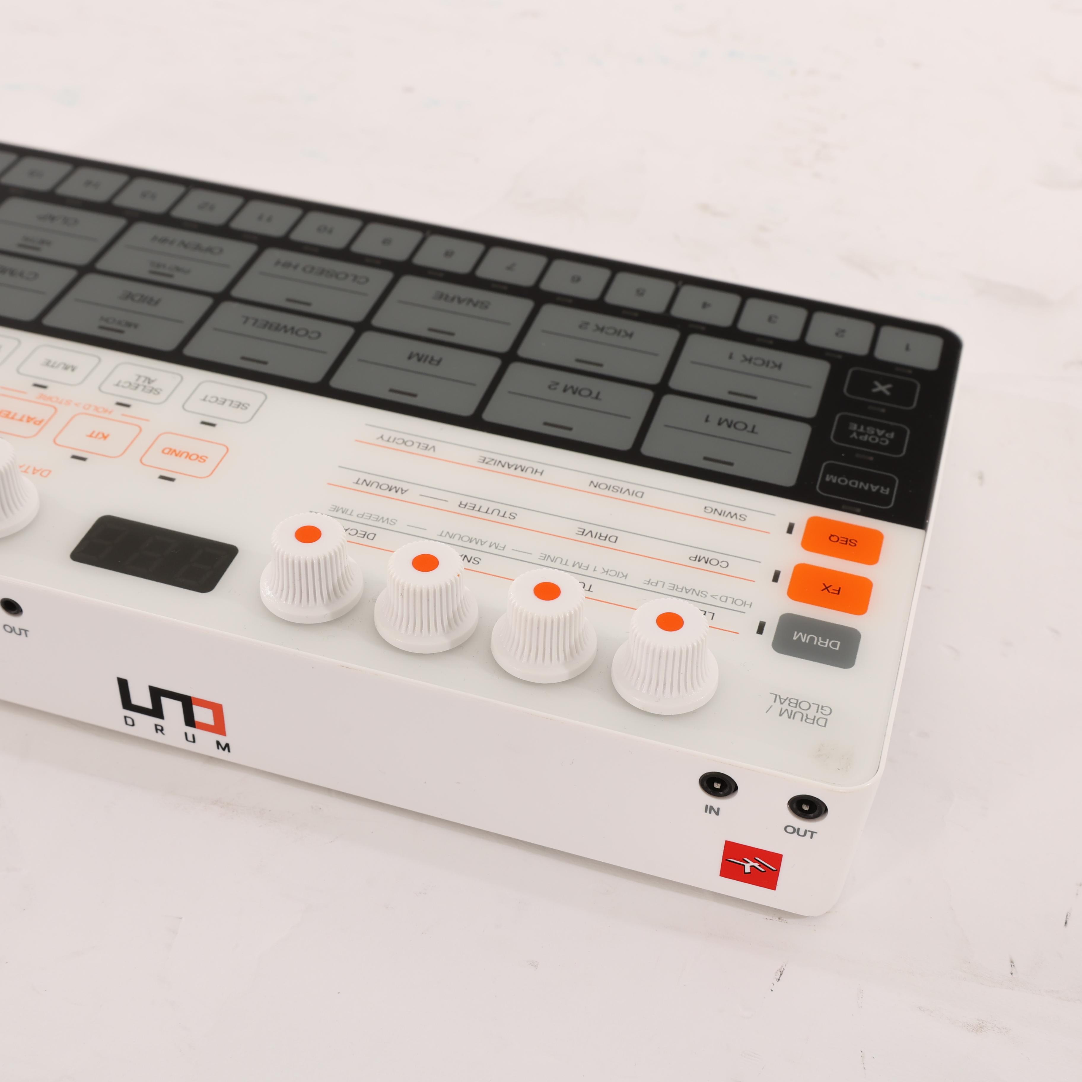 B Stock : IK Multimedia UNO Drum - Analog / PCM Drum Machine 001 - B-IP-UNO-0001 (7).jpg
