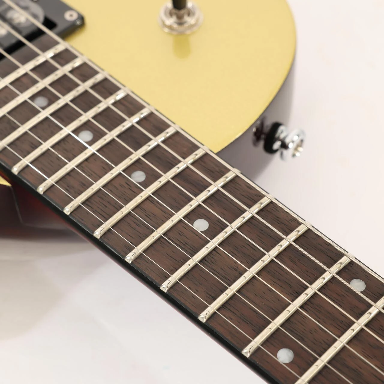 B Stock : Sire L3 HH Electric Guitar in Goldtop 001 - B-L3GDT-0001 (9).jpg