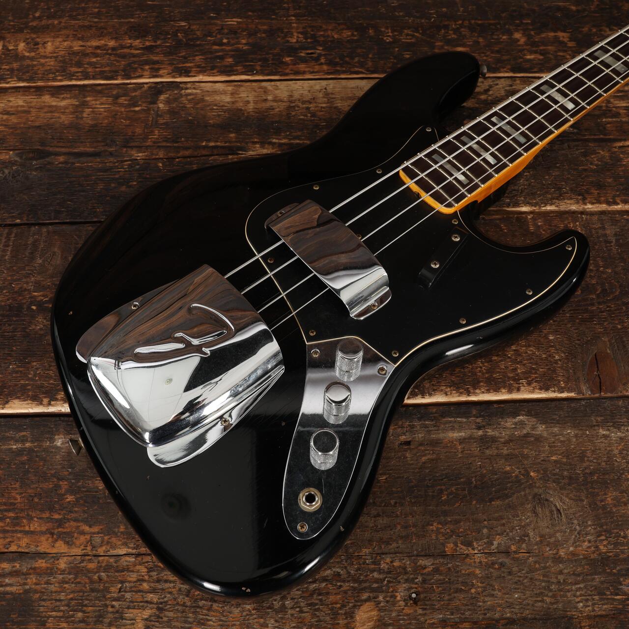 Fender Custom Shop Jazz Bass Journeyman Relic in Aged Black - CZ586116 (8).JPG