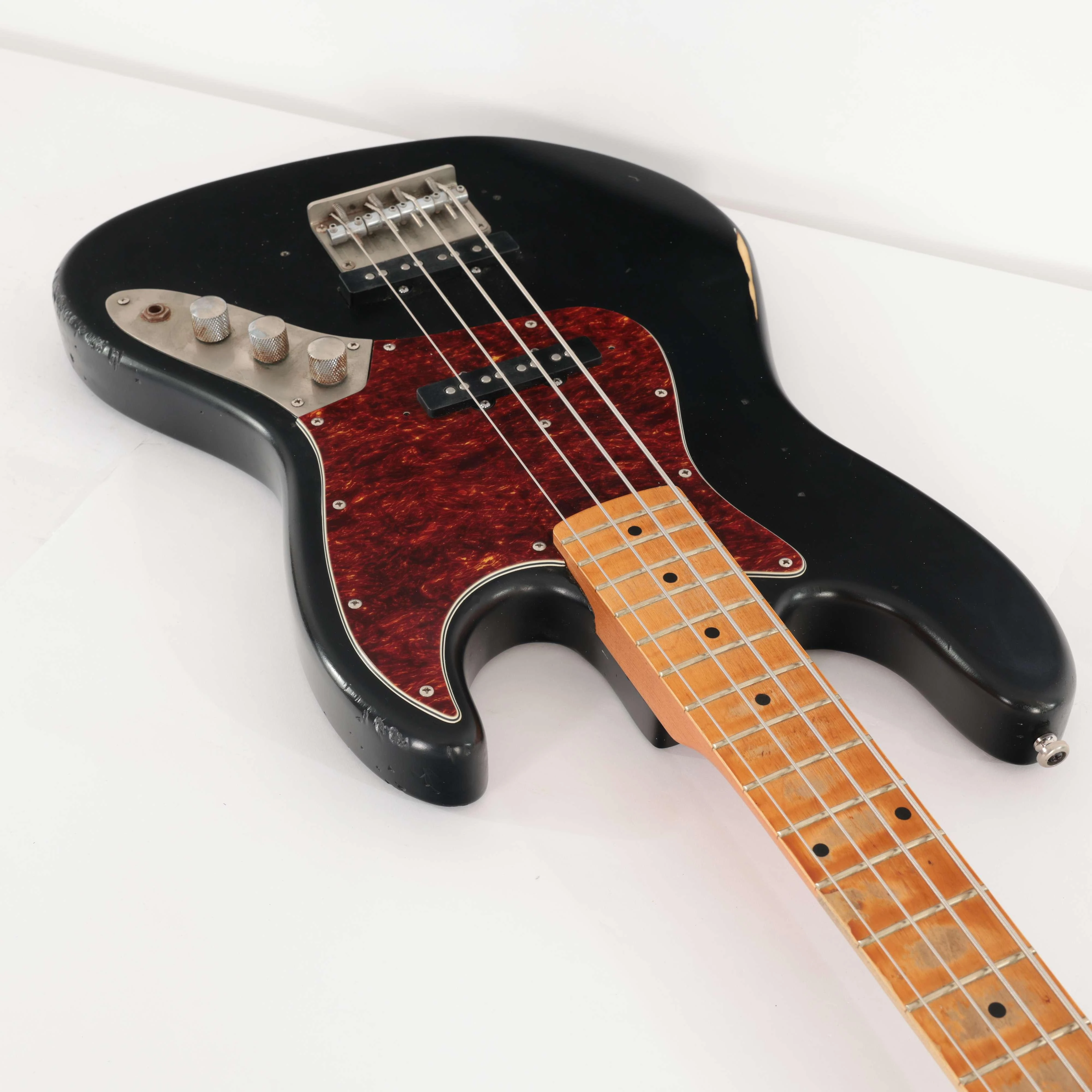 Second Hand Relic Guitars The Hague J Bass in Black #223 - SH-122-1223 (11).jpg