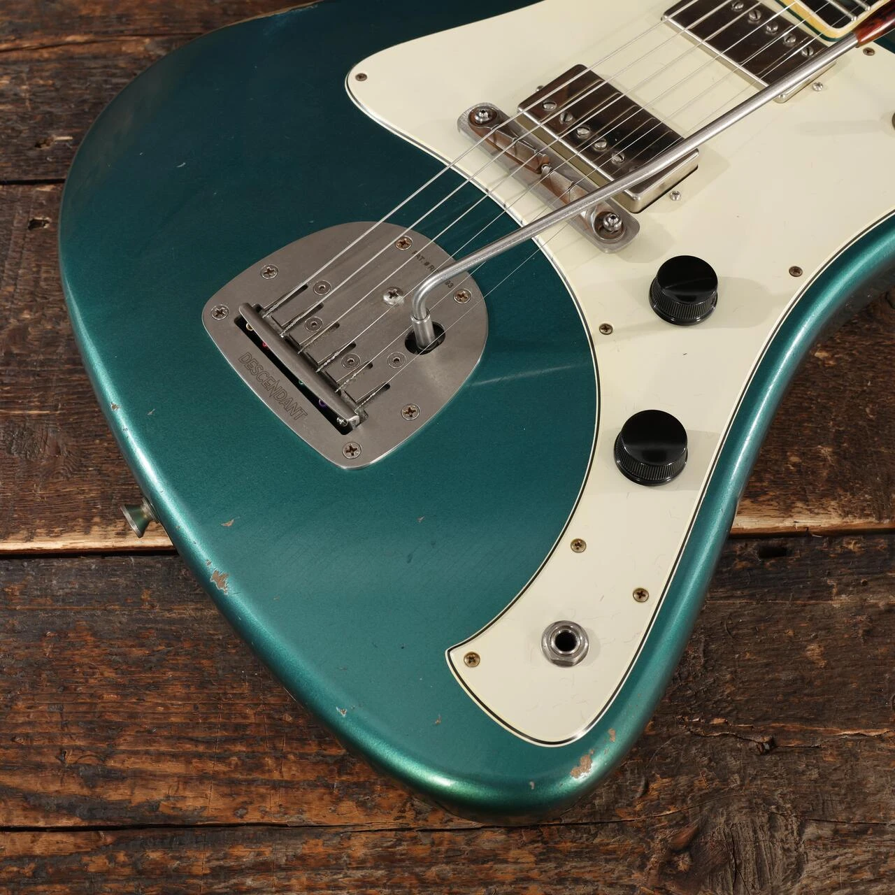 Castedosa Maravilla L-84 Standard Electric Guitar in Ocean Turquoise Metallic, Light Aged - CASTMARASTOTM 471 (9).JPG