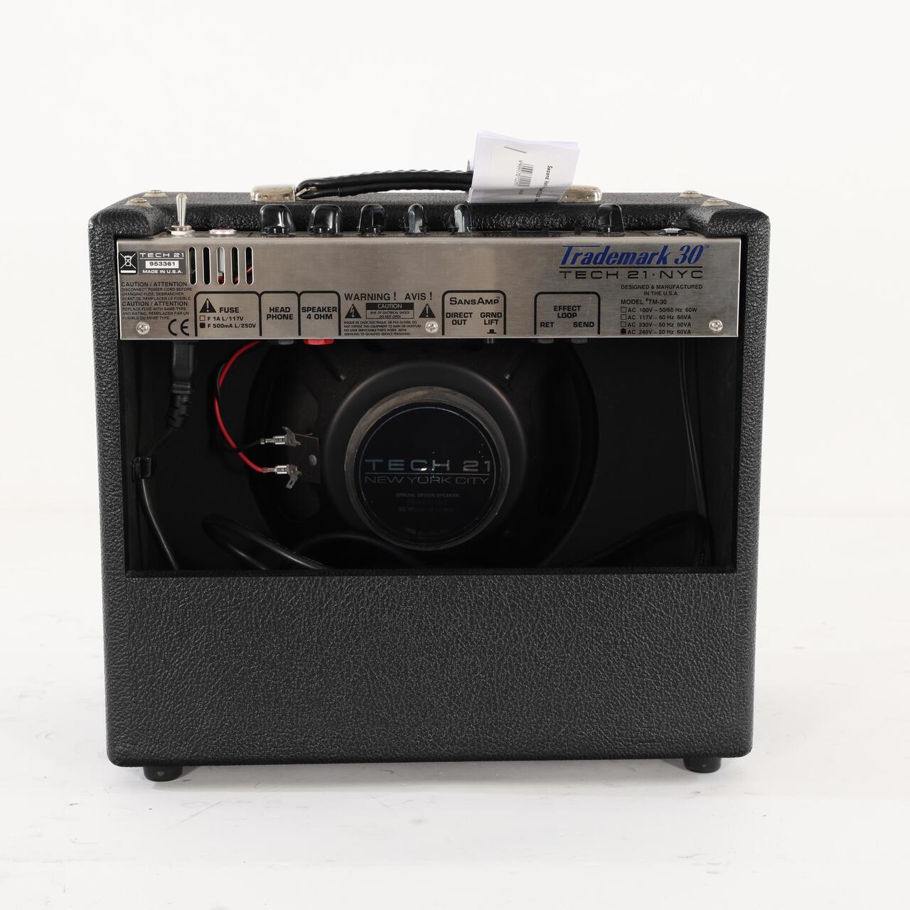 Second Hand Tech 21 Trademark 30 1x10 Combo 124 - SH-241-6124 (6).jpg