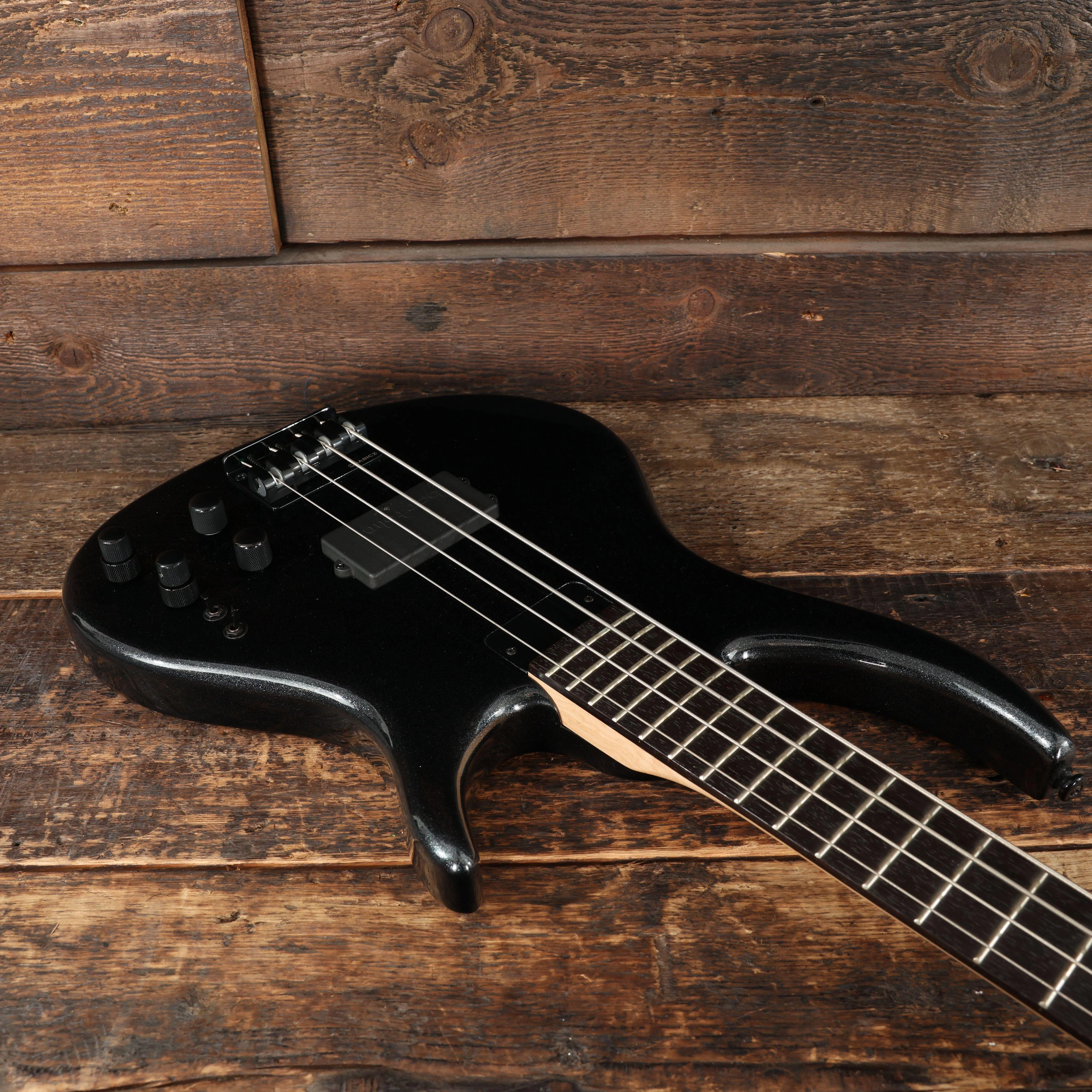 Tobias Growler IV Bass Guitar in Black Pearl - TBGR4BKPBH1 (10).jpg
