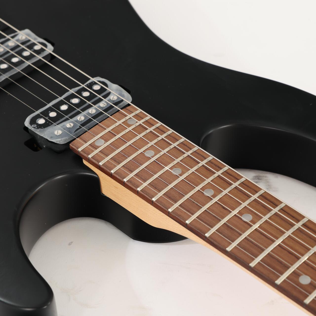 
B Stock : EastCoast MT1 Electric Guitar in Satin Black with Rosewood Fretboard - 001 - B-EC-MT1-BK-0001 (9).jpg