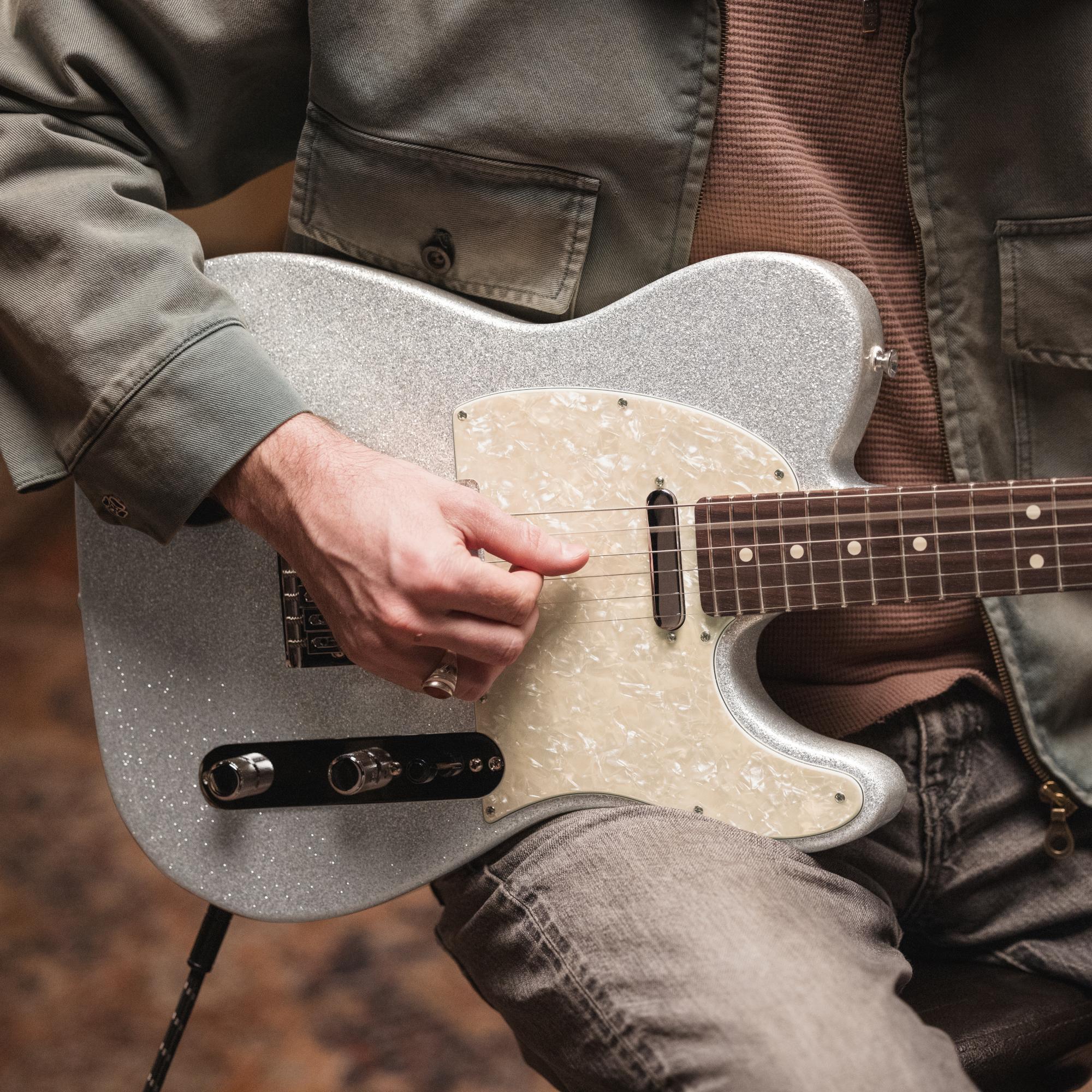 Fender 75th Anniversary Player II Telecaster in Diamond Dust