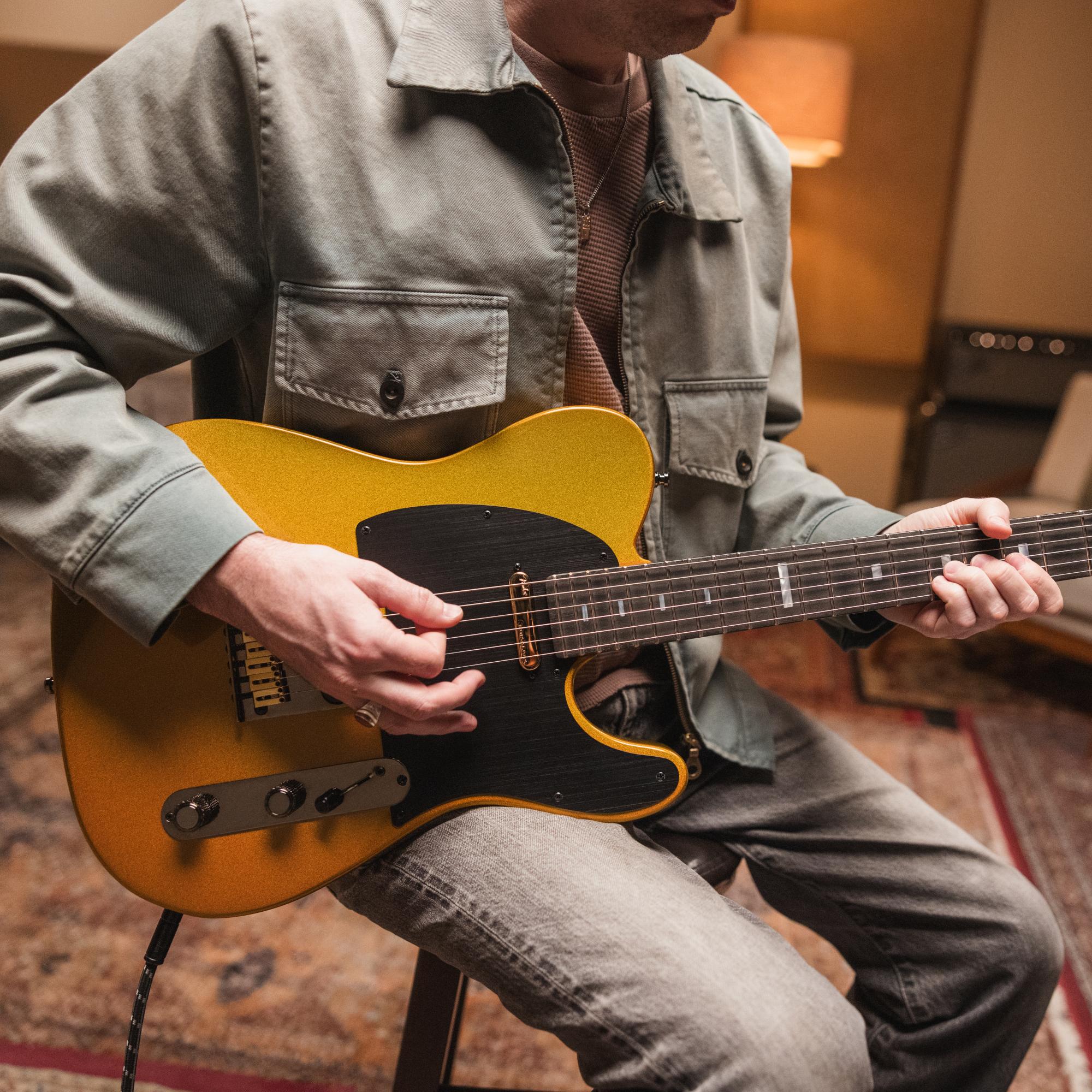 Fender 75th Anniversary American Ultra II Telecaster in Liquid