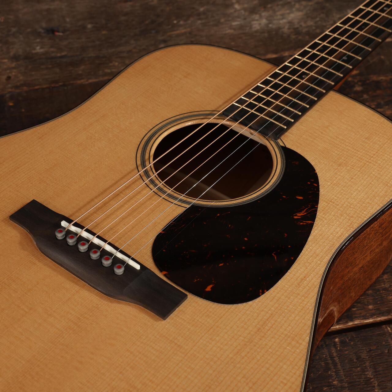 Martin D-18 Modern Deluxe Acoustic Guitar - 2951240 (9).JPG