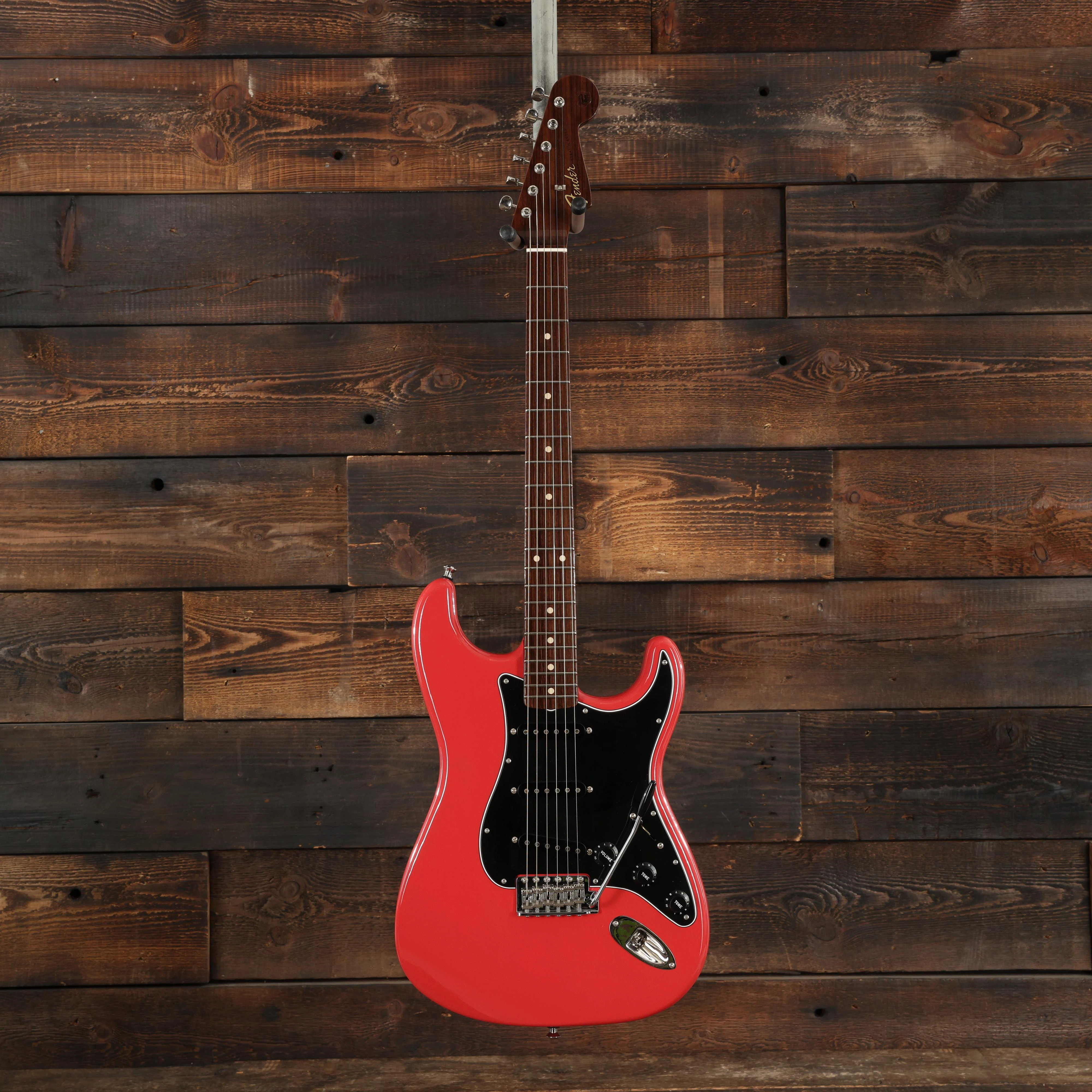 Fender Custom Shop Postmodern Stratocaster Deluxe Closet Classic in Fiesta Red - XN18738 (4).JPG