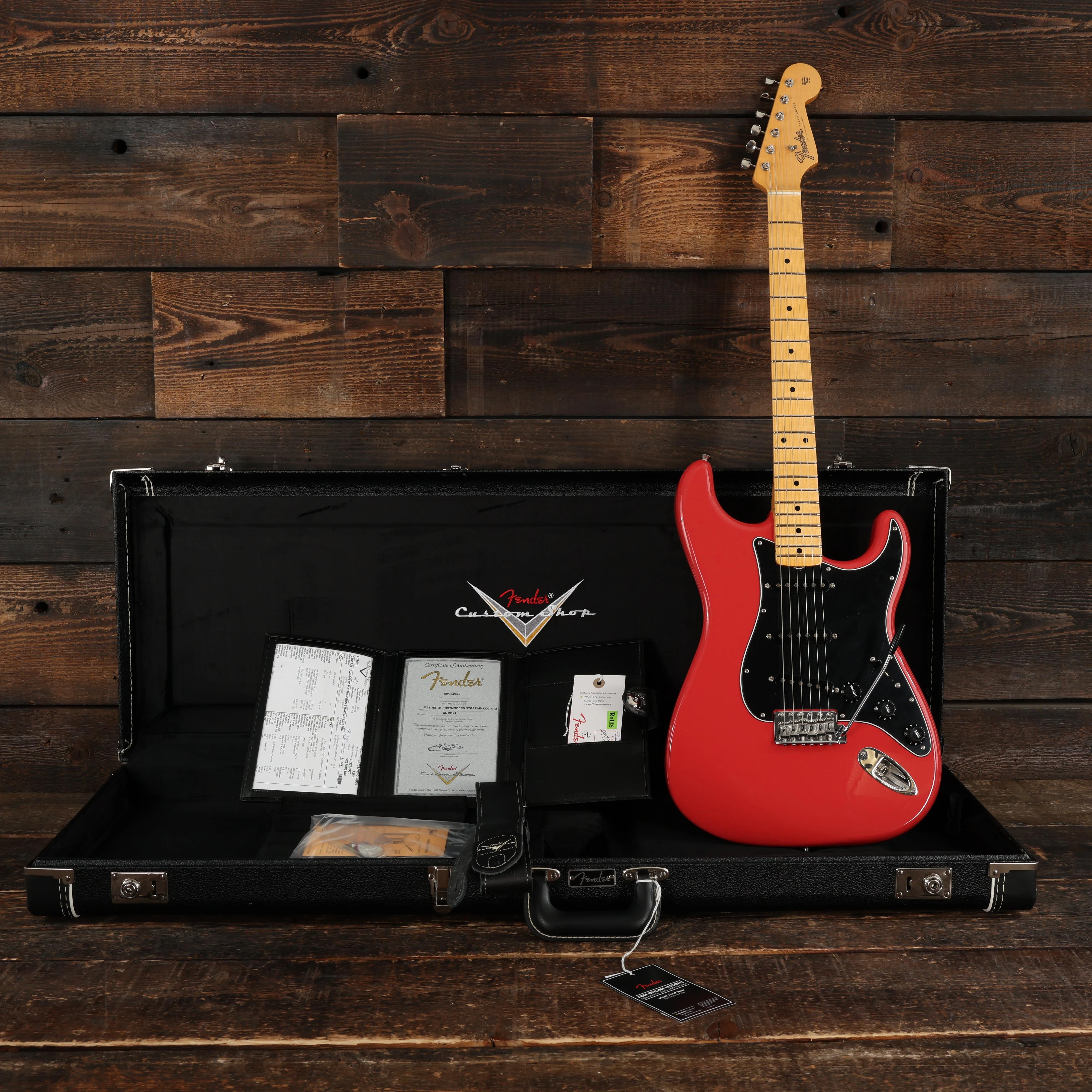 Fender Custom Shop Postmodern Stratocaster Deluxe Closet Classic in Fiesta Red with Maple Neck - XN19124 (15).JPG