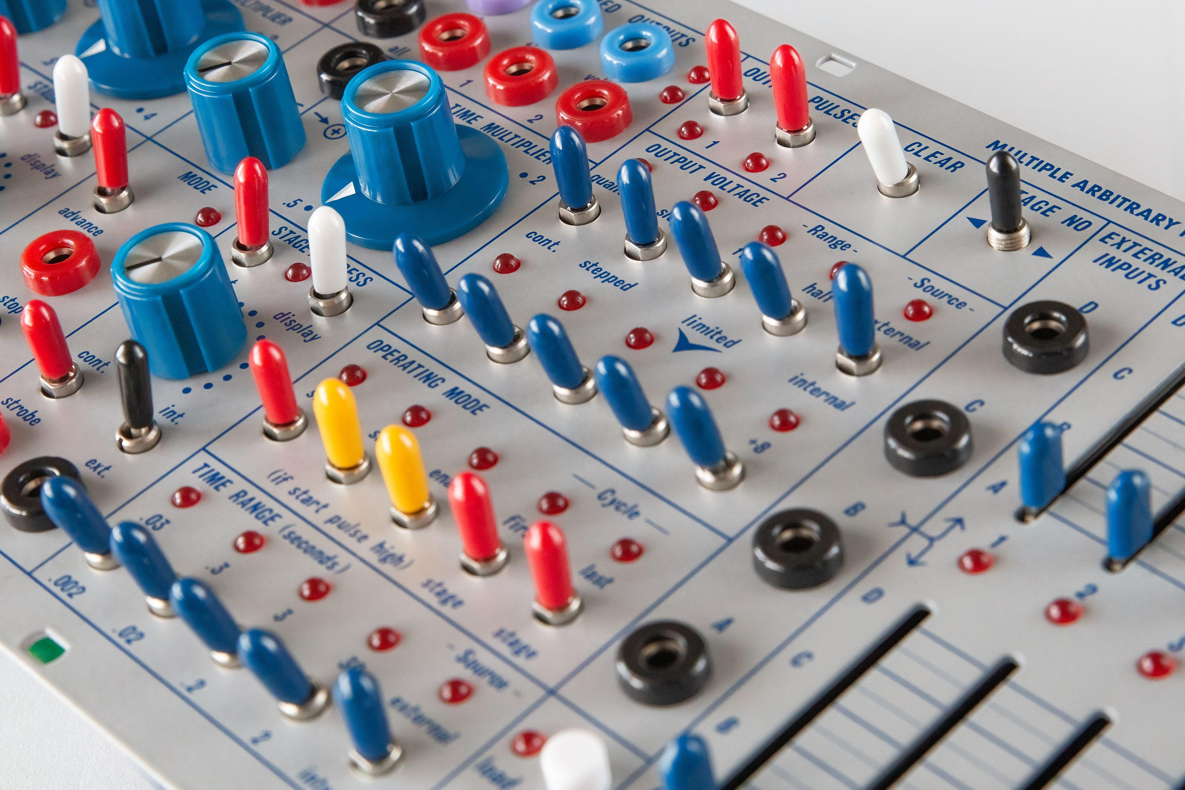 TipTop Audio 248t 72HP Multiple Arbitrary Function Generator  - 248T (2).jpg