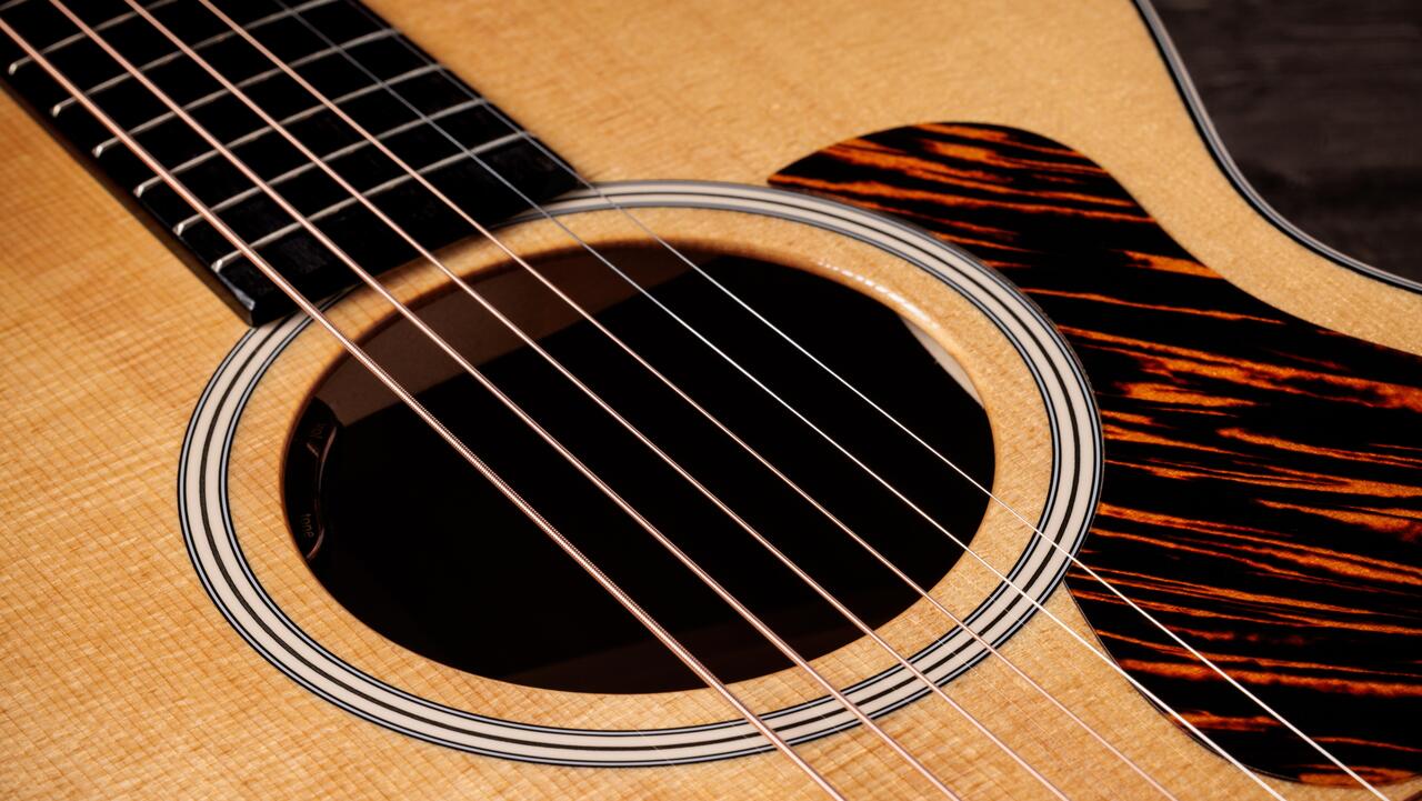 Taylor Gold Label 512e Electro Acoustic Guitar in Natural - Taylor-Gold-Label-512e-1208045081-gallery-07-2025.jpg