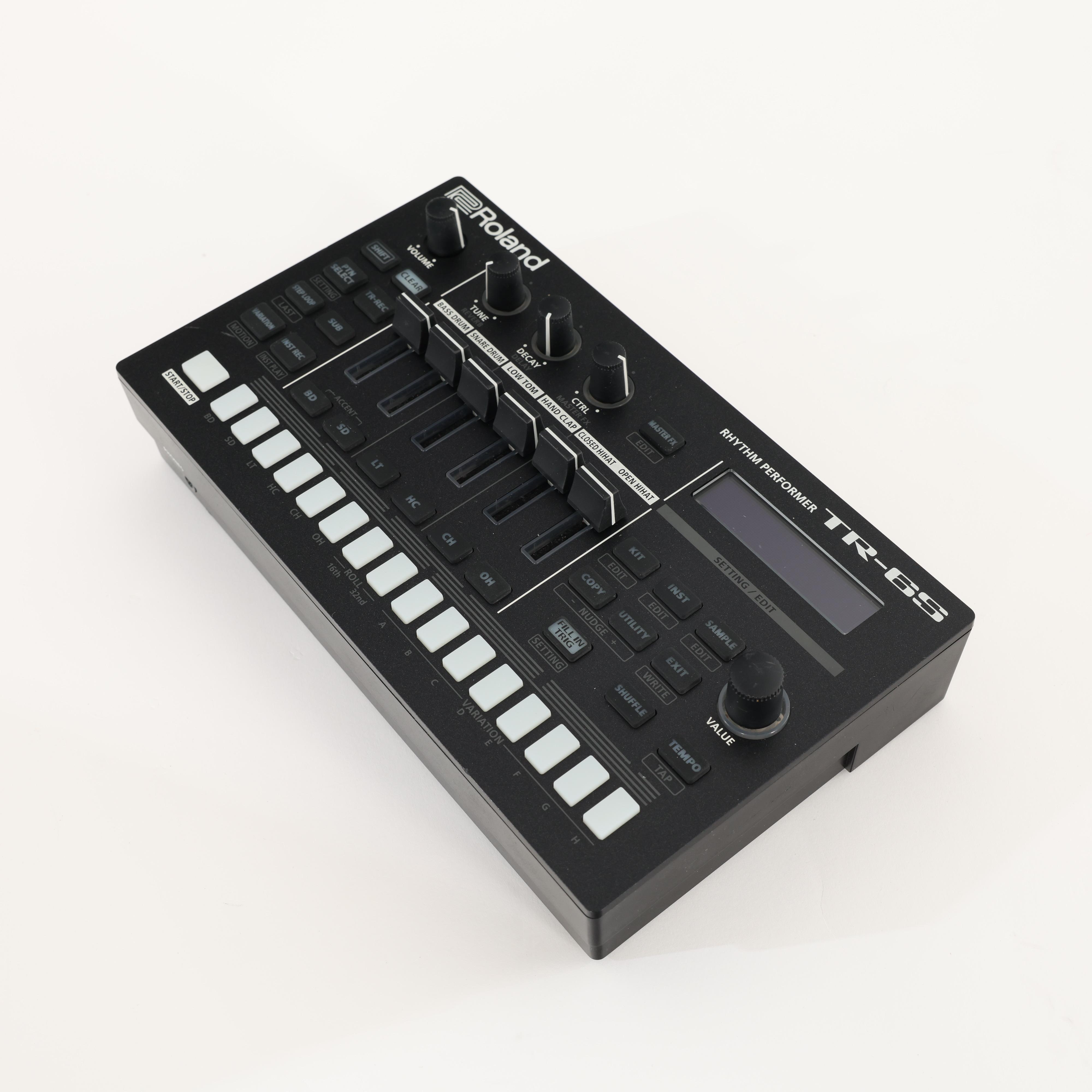 Second Hand Roland TR-6S Rhythm Performer 612 - SH-204-1612 (4).jpg