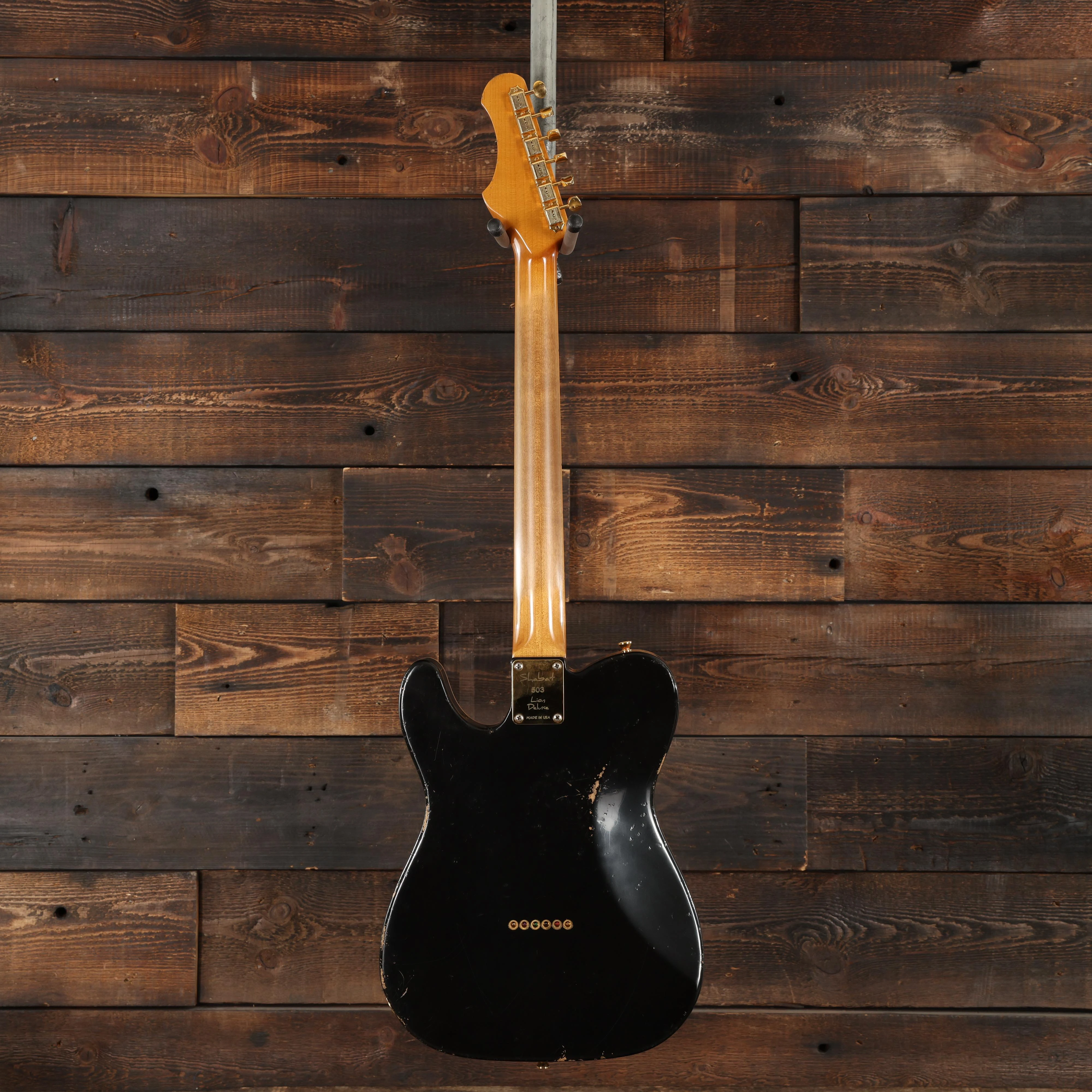 Shabat Lion Deluxe Electric Guitar in Bull Black, Light Aged - LION-DLX-BLK-AMC -  503 (5).JPG