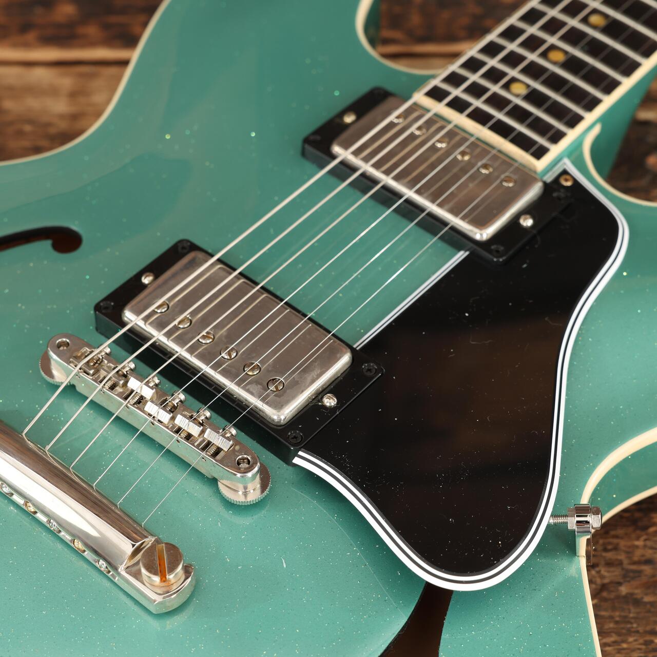 Gibson Custom Shop Murphy Lab 1961 ES-335 Reissue VOS Semi-Hollow Electric Guitar in Inverness Green Sparkle - 150077 (9).JPG