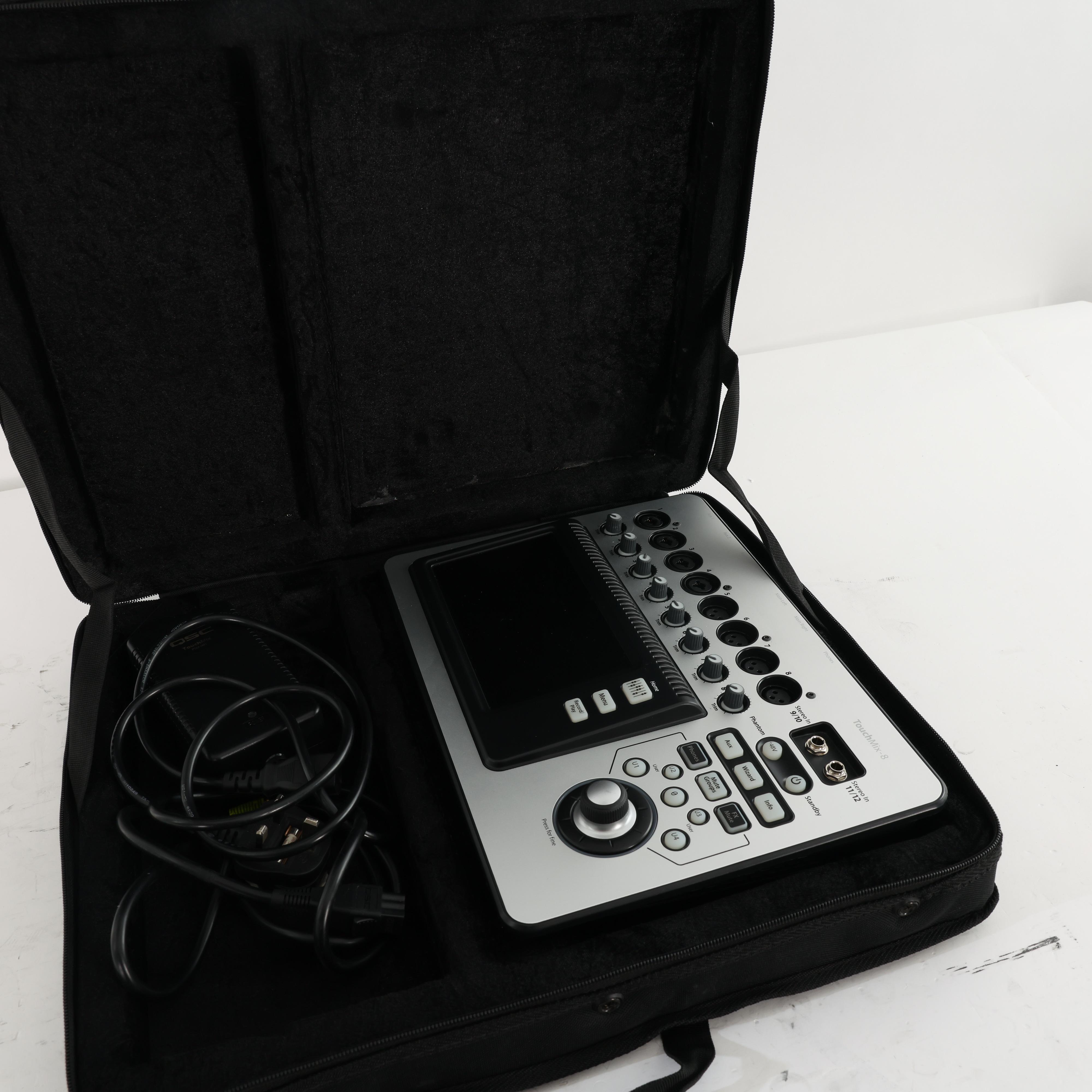 B Stock : QSC Audio TouchMix 8 Compact Digital Live Mixer - 005 - B-TOUCHMIX8-0005 (8).jpg