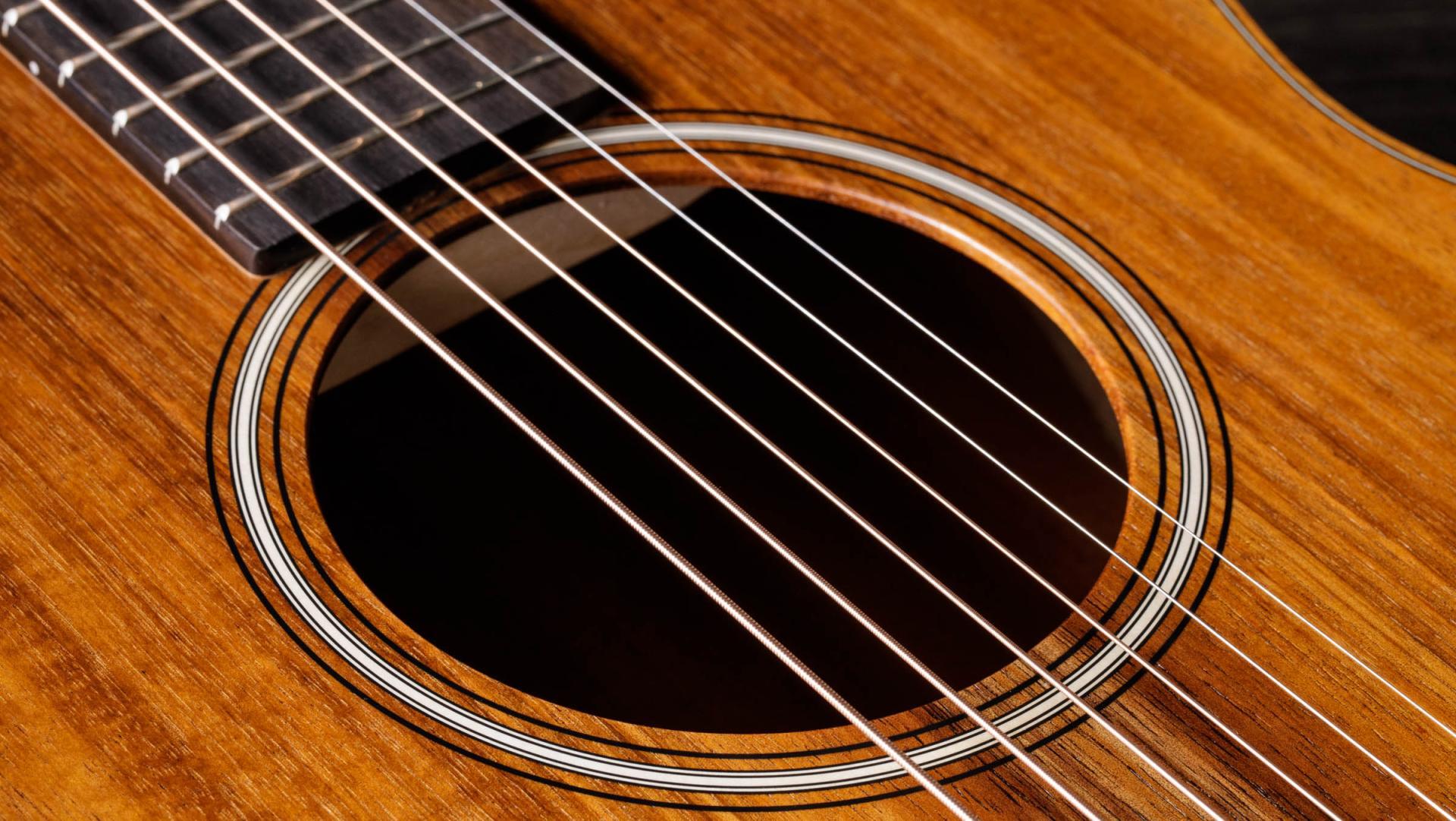 B Stock : Taylor GS Mini-E Electro Acoustic in Koa - 003 - taylor-gs_mini-e_koa-00887766069782-gallery-07-2021.jpg