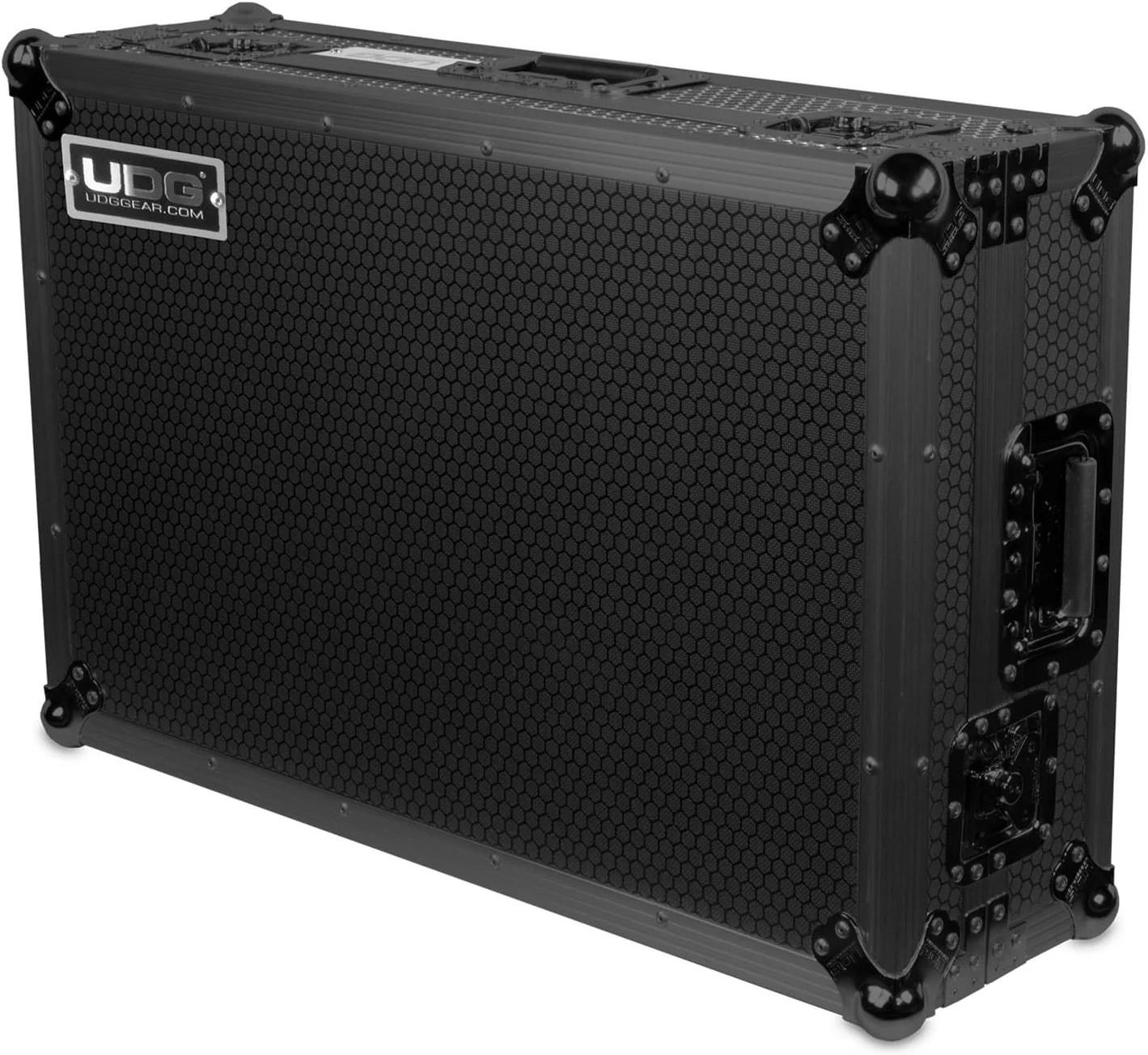 UDG FlightCase Denon DJ SC Live 2 + Wheels in Black - U91080BL (3).jpg