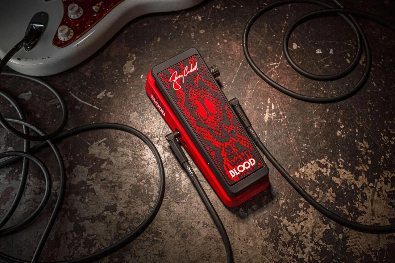 Jim Dunlop Jerry Cantrell I Want Blood Cry Baby Wah - JD-EFX-JC95IWB-5.jpg