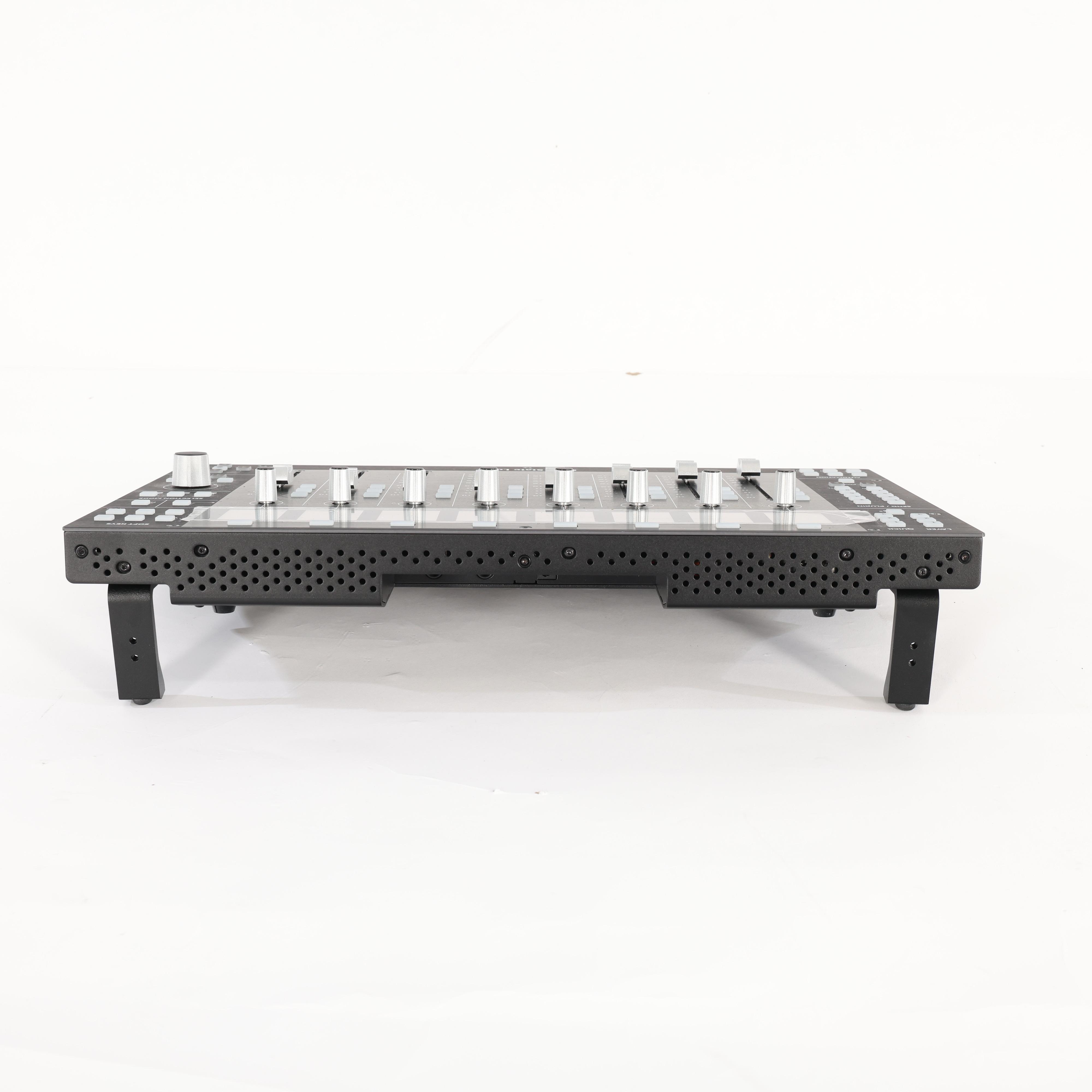 Second Hand SSL UF8 DAW Controller 636 - SH-204-1636 (5).jpg