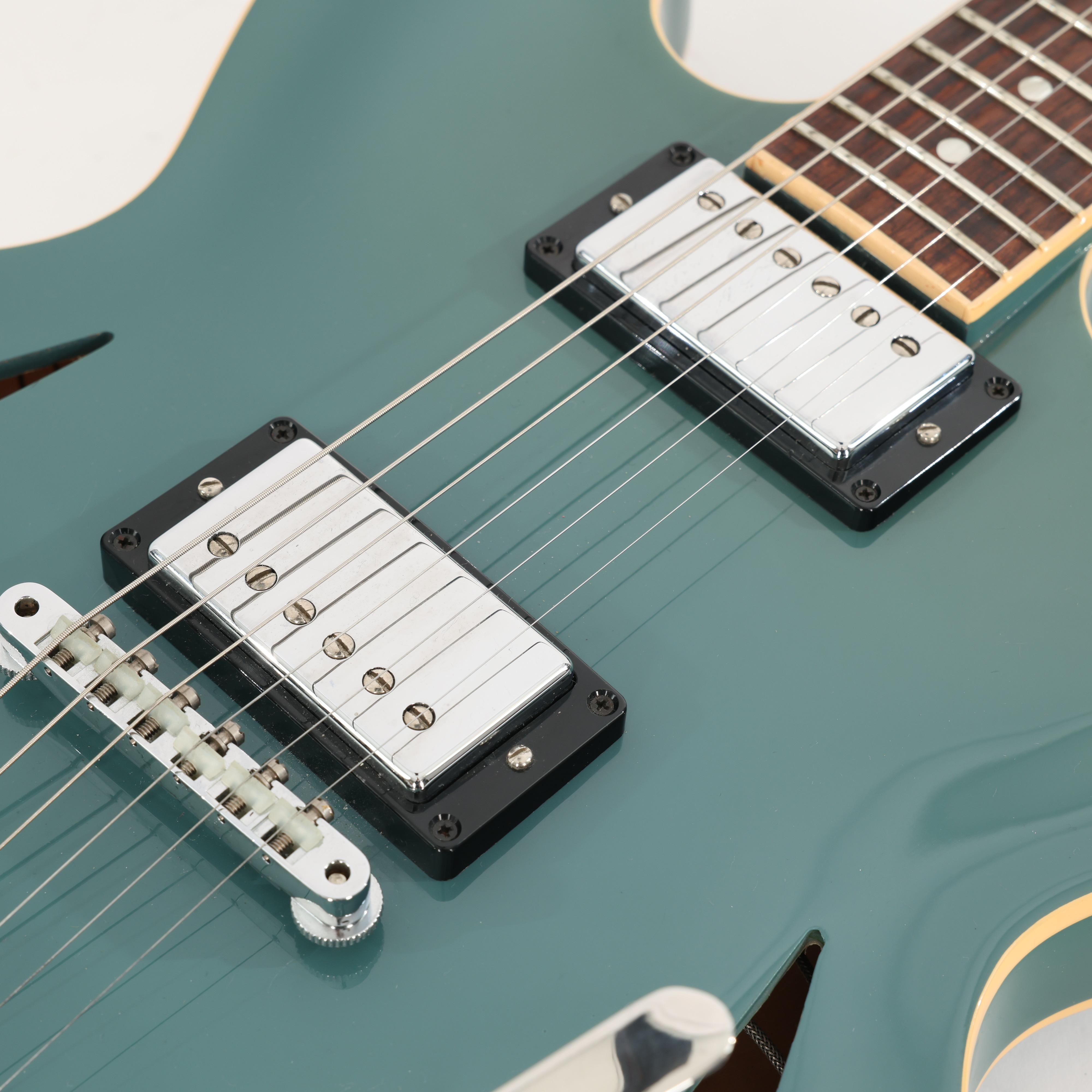 Second Hand Limited Edition Gibson ES-335 Diamond In Aged Pelham Blue 457 - SH-114-2457 (6).jpg