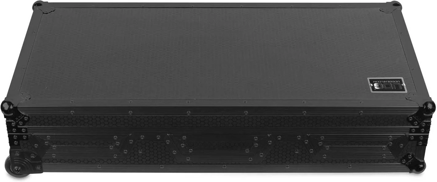UDG FlightCase Set Pioneer CDJ-3000/A9 + Laptop & Wheels in Black - U91086BL (2).jpg