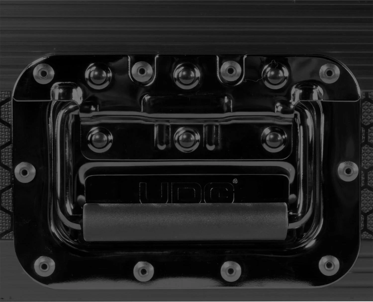 UDG FlightCase Set Pioneer CDJ-3000/A9 + Laptop & Wheels in Black - U91086BL (8).jpg