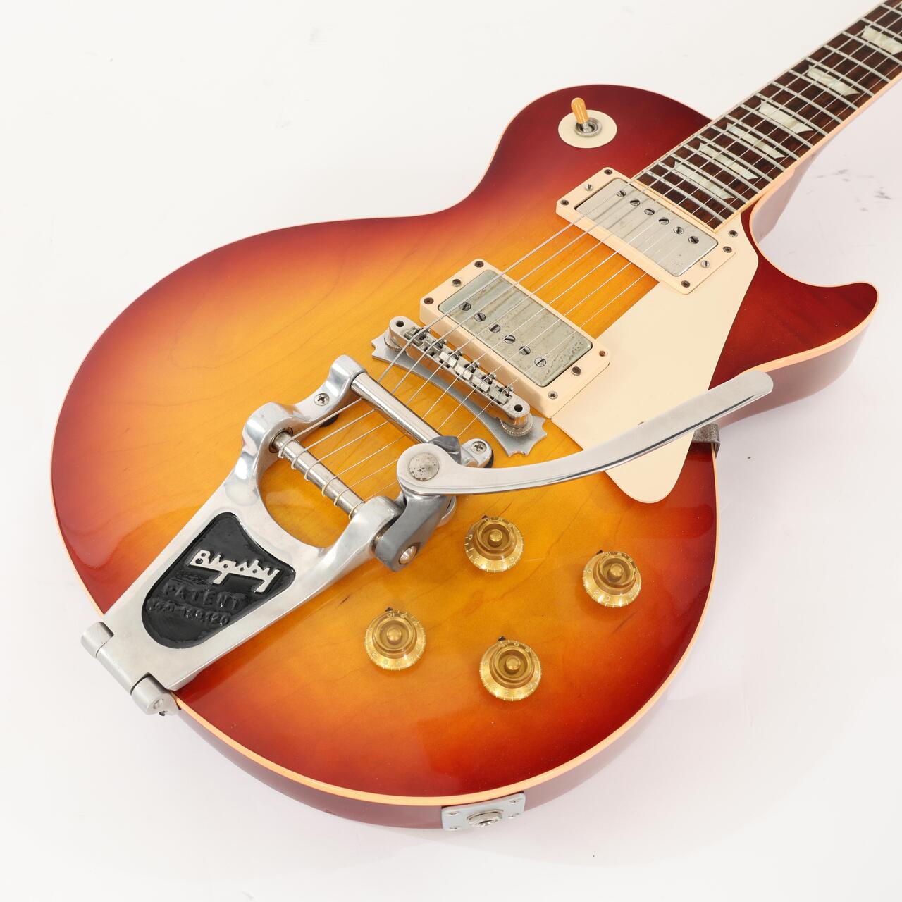 Second Hand Gibson Collector's Choice #3 "The Babe" '60 Les Paul With Bigsby Cherry Tea Burst 860 - SOR01860 (5).jpg