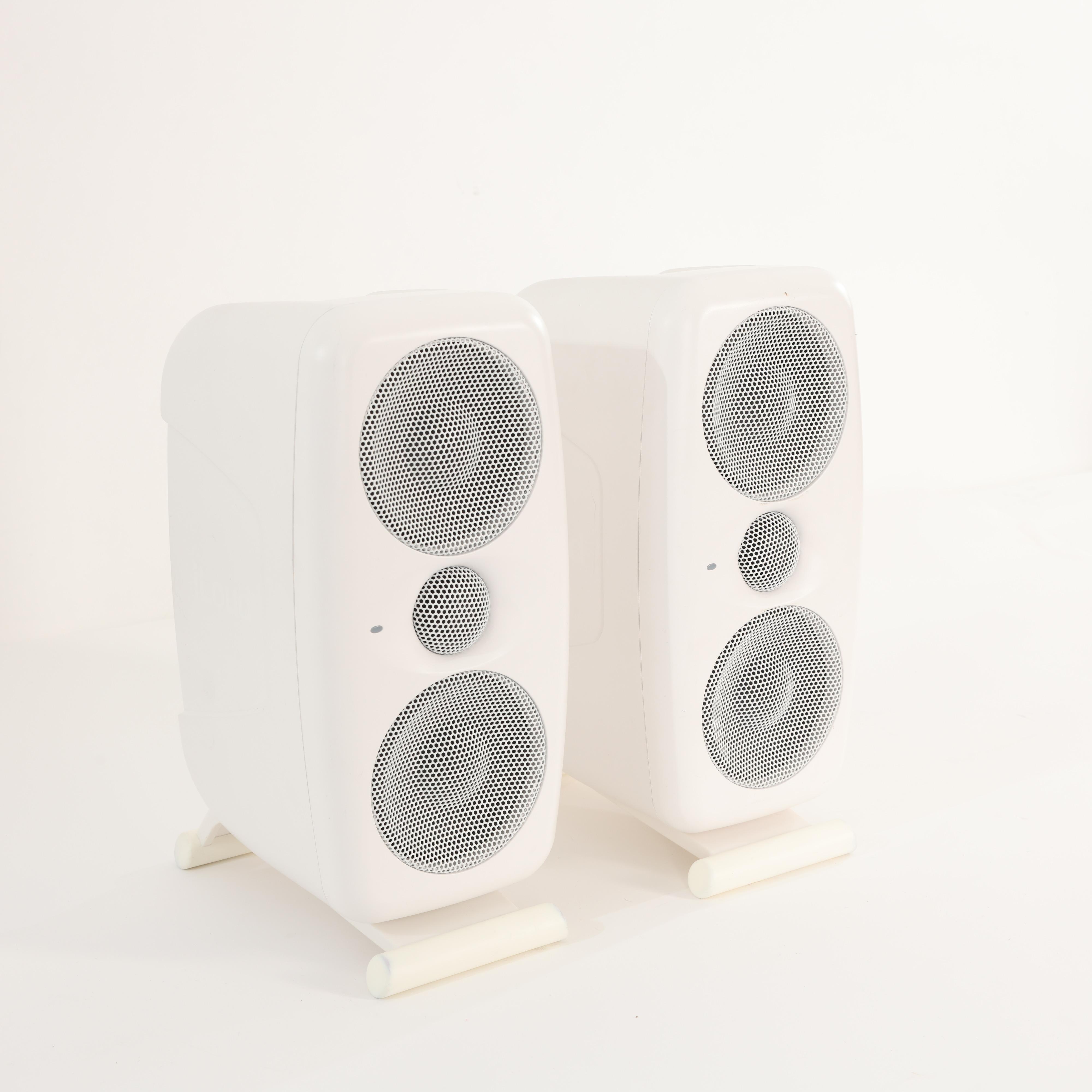 Second Hand IK Multimedia iLoud MTM Pair in White  - SH-204-1684 (3).jpg
