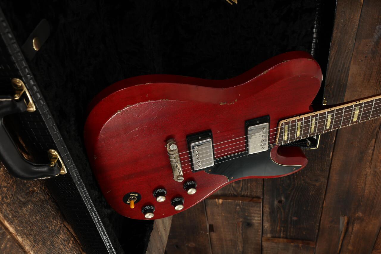 Castedosa Marianna Bevel Electric Guitar in Aged Cherry - 525 (21).jpg