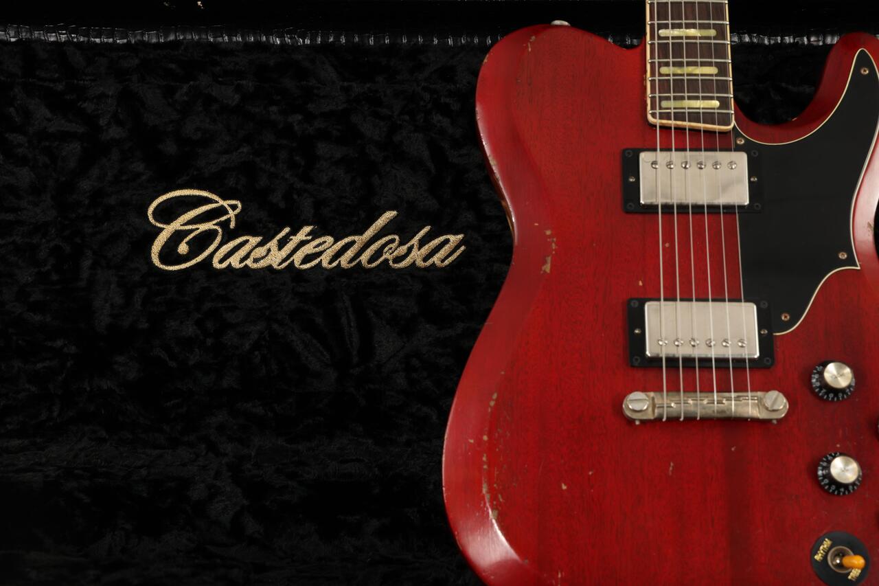 Castedosa Marianna Bevel Electric Guitar in Aged Cherry - 525 (24).jpg