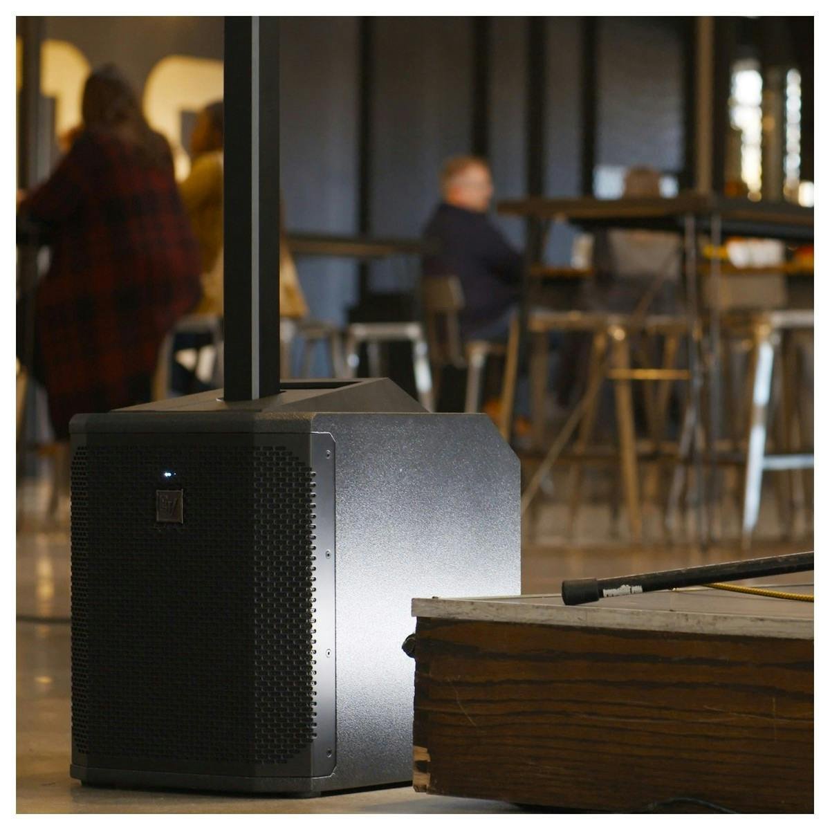 Electro-Voice EVOLVE 30M 【限定SALE】 アウトレット品のElectro-Voice EVOLVE30M（単品・アンプ内蔵）のご