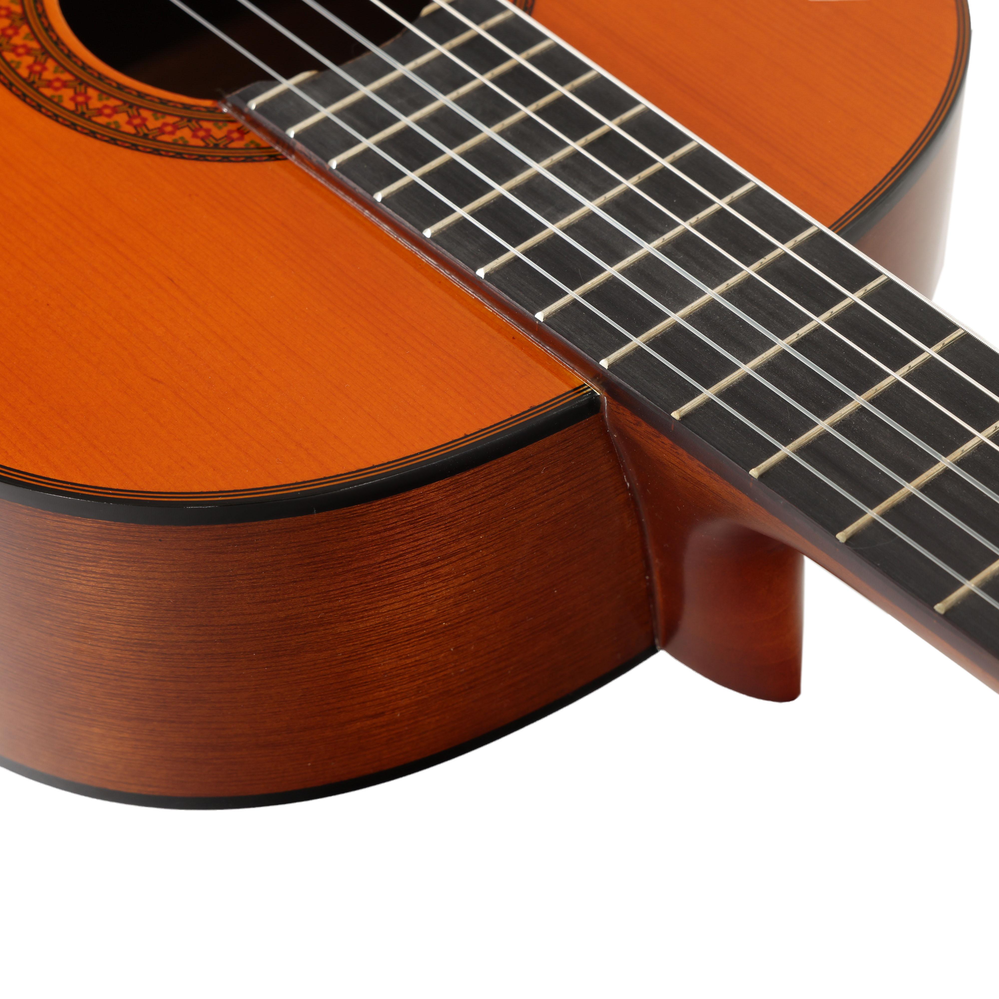 Yamaha C70 Classical Guitar in Gloss Natural - C70_02 (9).jpg