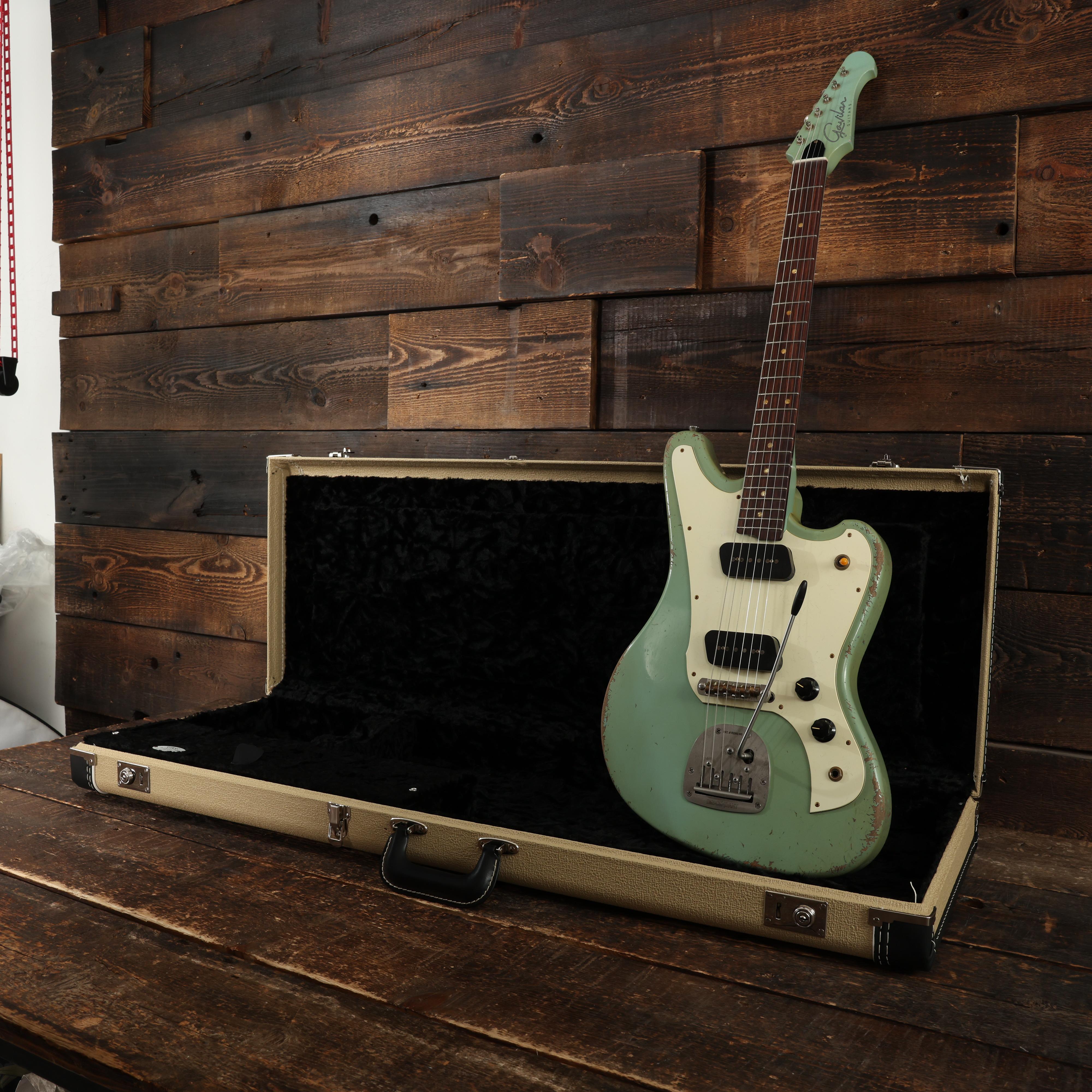Gavilan Guitars Miramonte Electric Guitar in Lake Placid Blue Medium Aged - M009 (17).JPG
