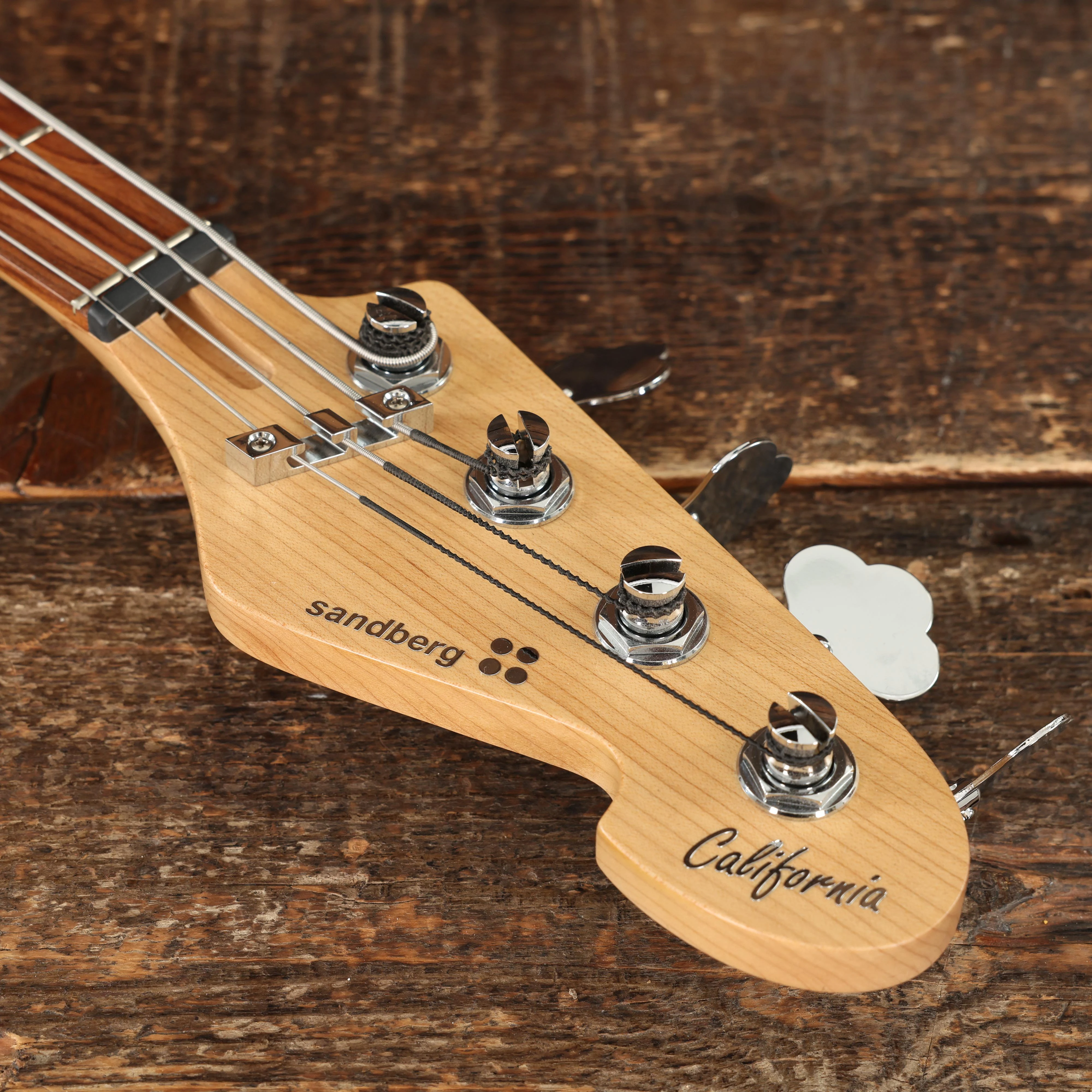 Sandberg California II TT Bass Guitar in High-Gloss 3-Tone Sunburst - 49985 (14).JPG