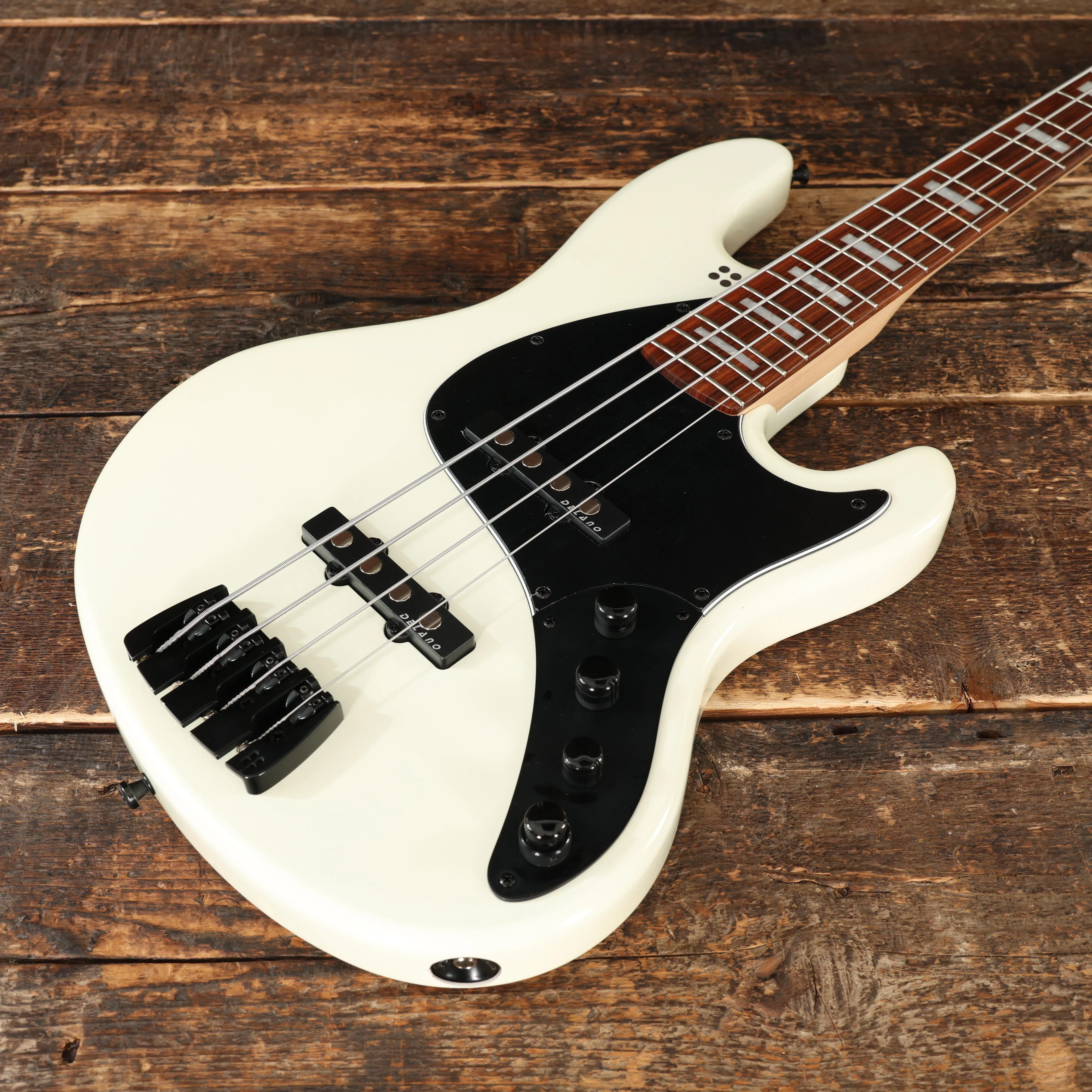Sandberg California II TT Bass Guitar in High-Gloss Virgin White - 49991 (8).JPG