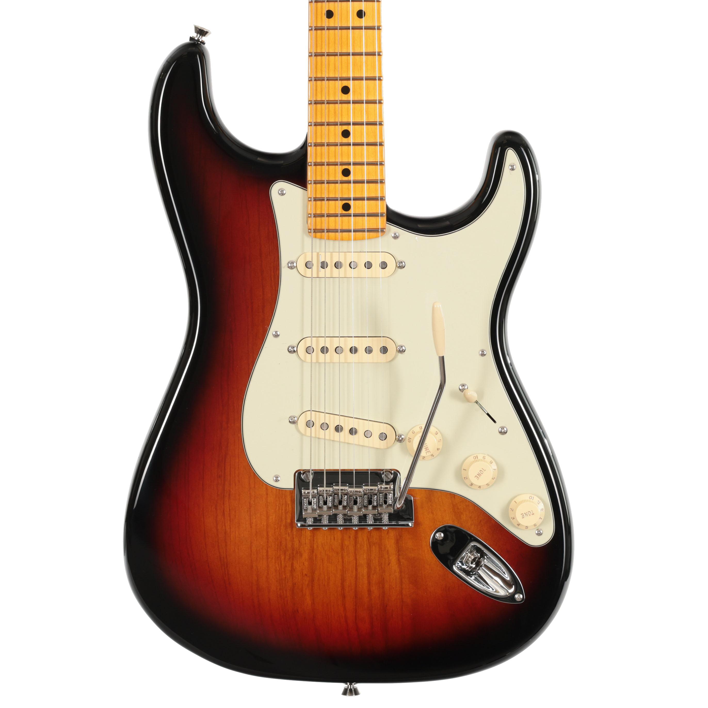 Fender Limited Edition American Professional II Stratocaster V in 3-Colour Sunburst - 0173902700  (1).jpg