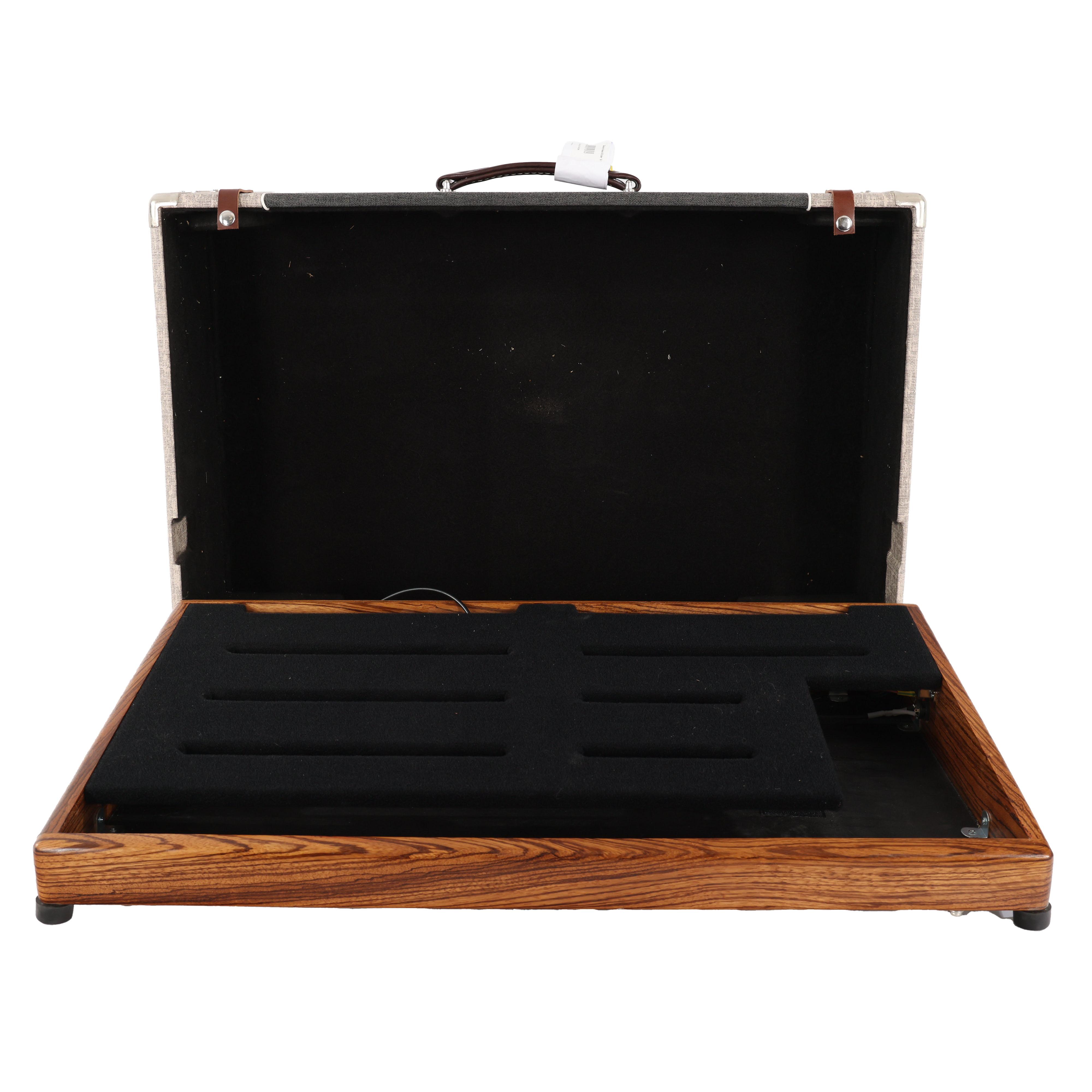 Second Hand Alder & Ash Pedalboard 28"x16" 194 - SH-141-6194 (3).jpg