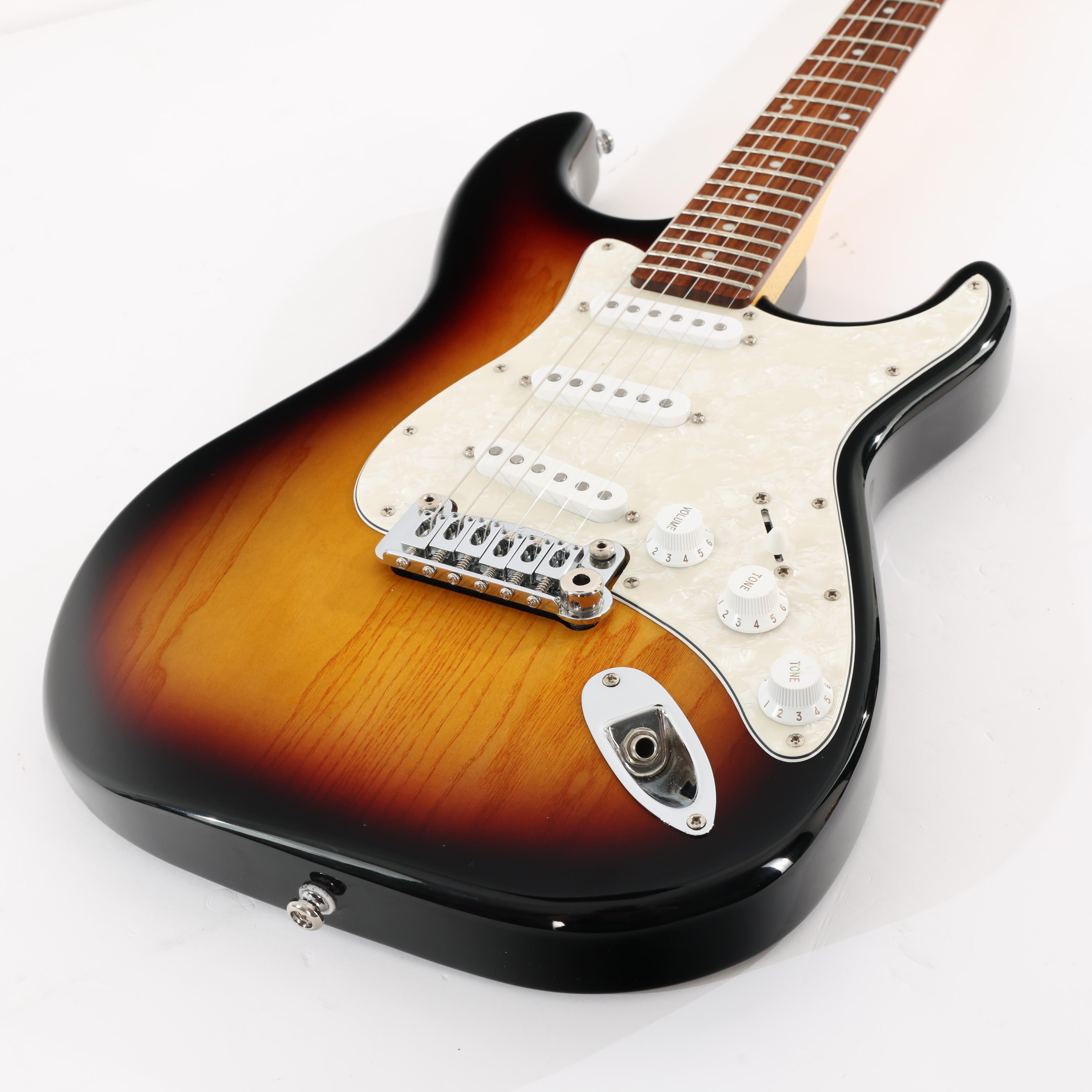 Second Hand G&L Legacy Tribute Electric Guitar in Sunburst 480 - SH-241-6480 (7).jpg