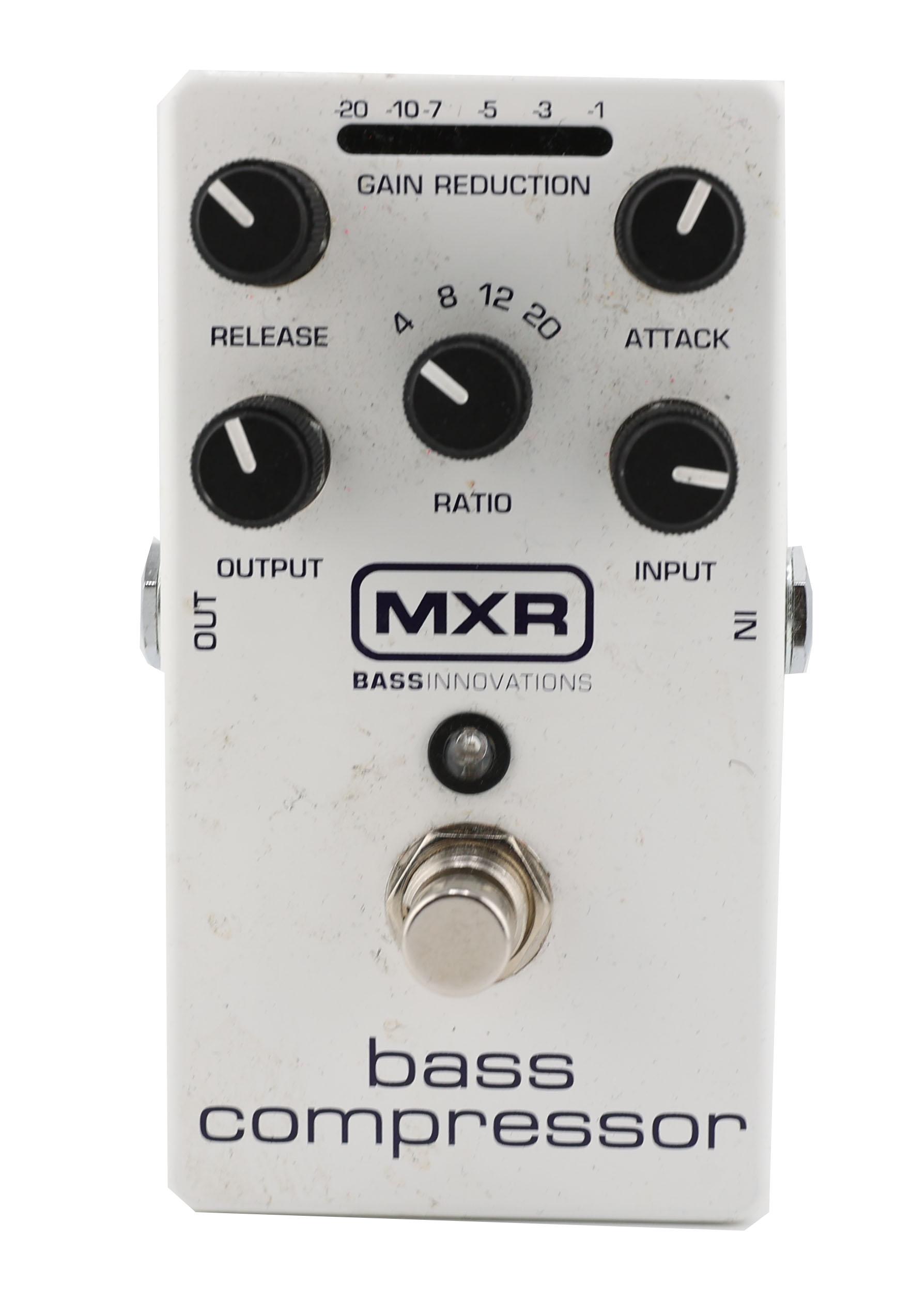 Second Hand MXR Bass Compressor M87 409 - SH-241-6409 (3).jpg