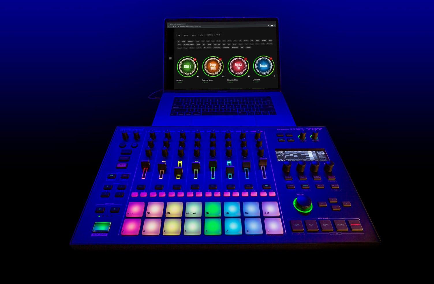 B Stock : Roland MC-707 Groovebox Drum Machine, Sampler and Sequencer - 707 - 516214-1654693180500.jpg