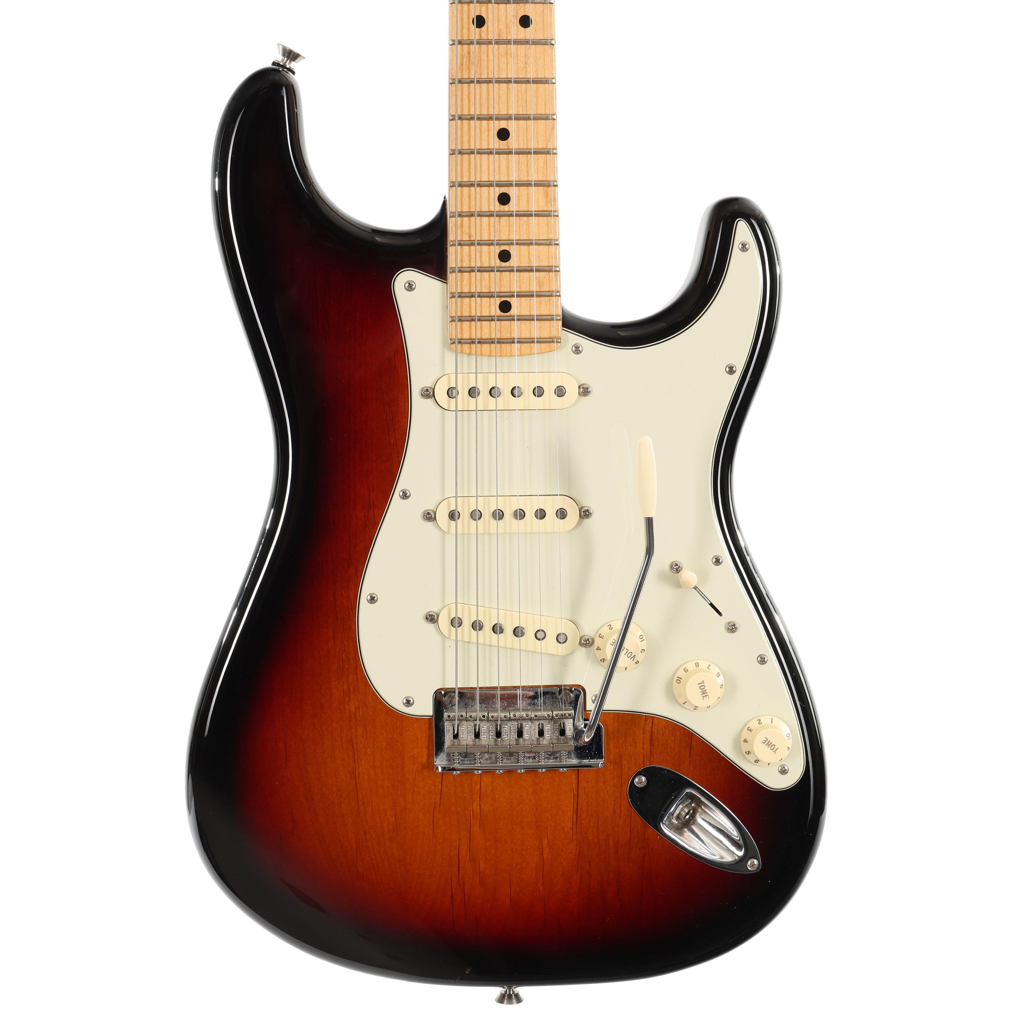 Second Hand Fender American Pro Stratocaster 2017 in sunburst 077 - SH-221-0077 (2).jpg